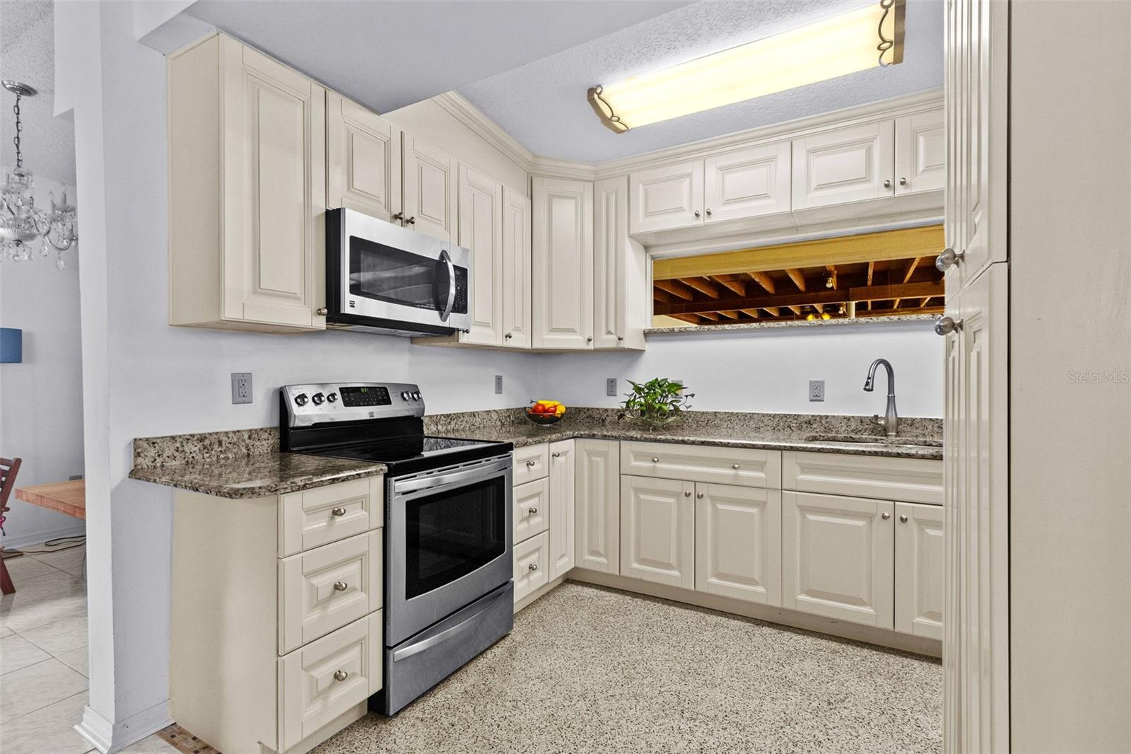 410 BERWICK AVE, TEMPLE TERRACE, FL, 33617
