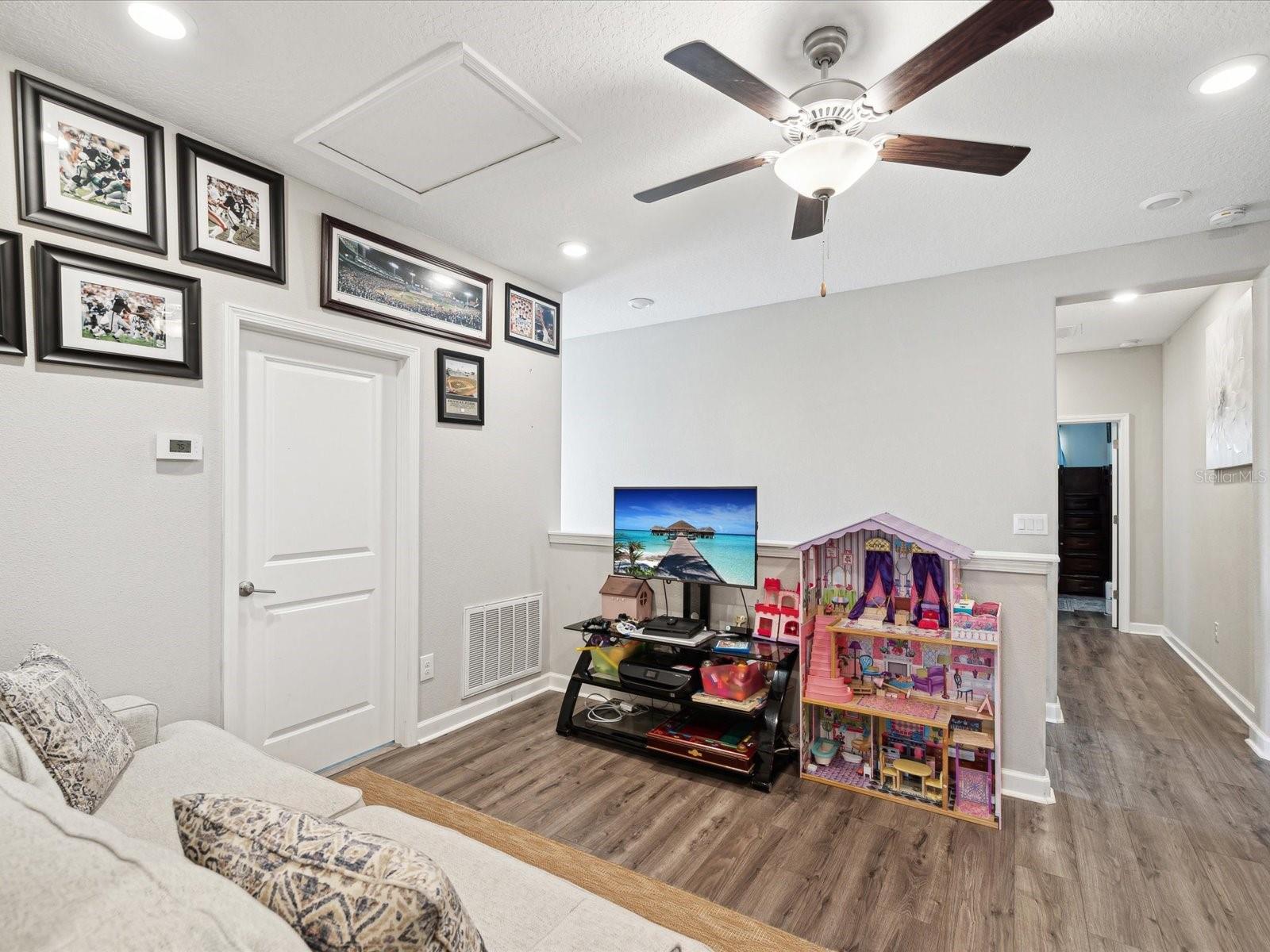 18601 NOBLE CASPIAN DR, LUTZ, FL, 33558