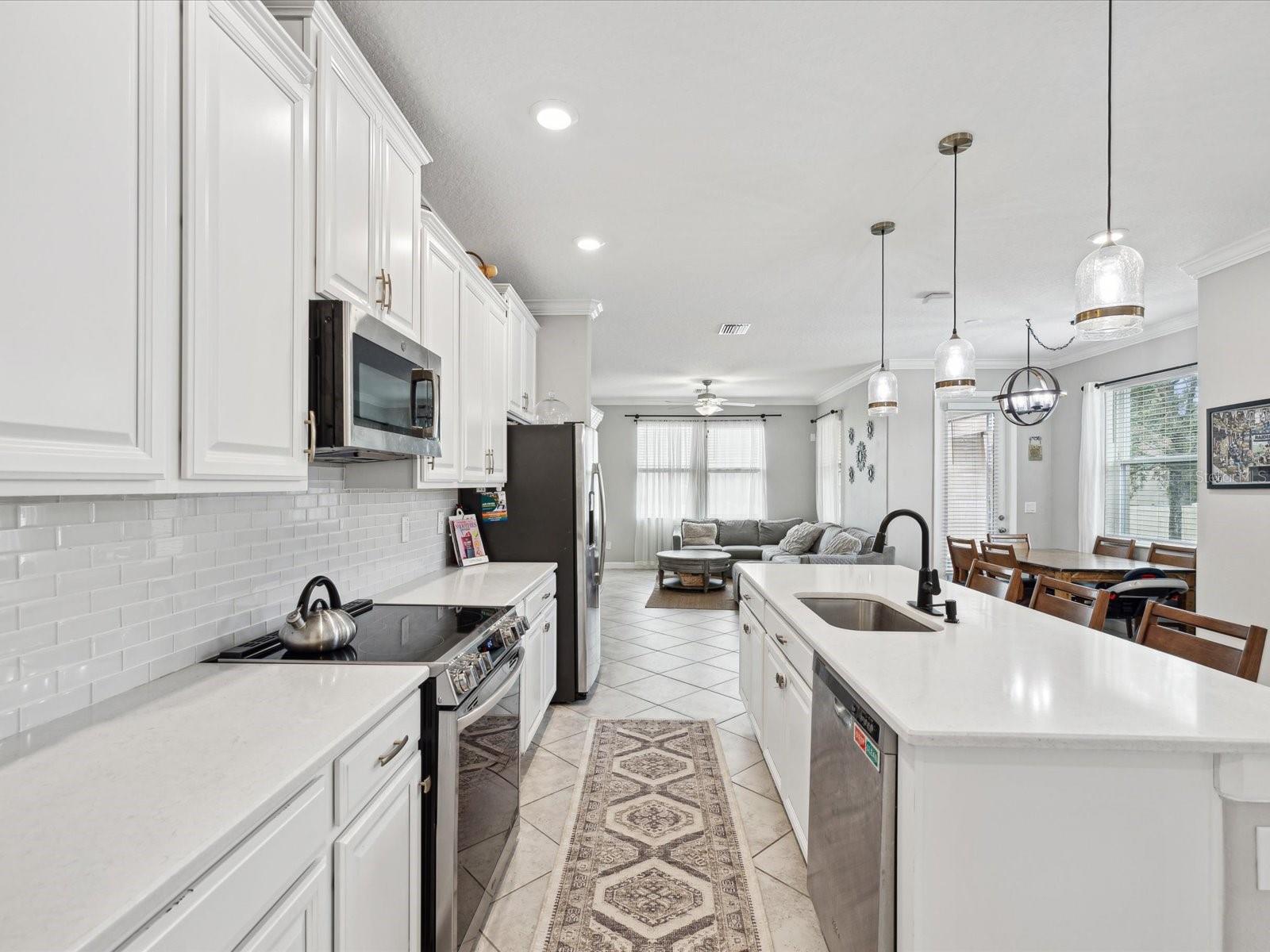 18601 NOBLE CASPIAN DR, LUTZ, FL, 33558