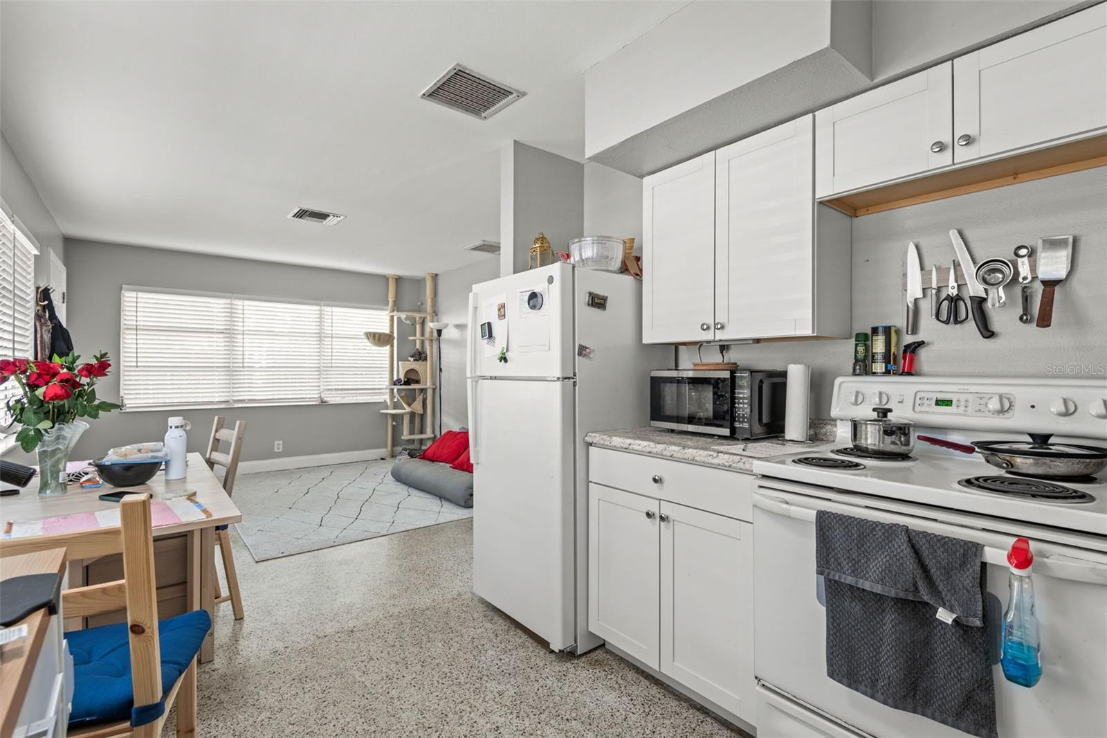 784 73RD AVE N, ST PETERSBURG, FL, 33702