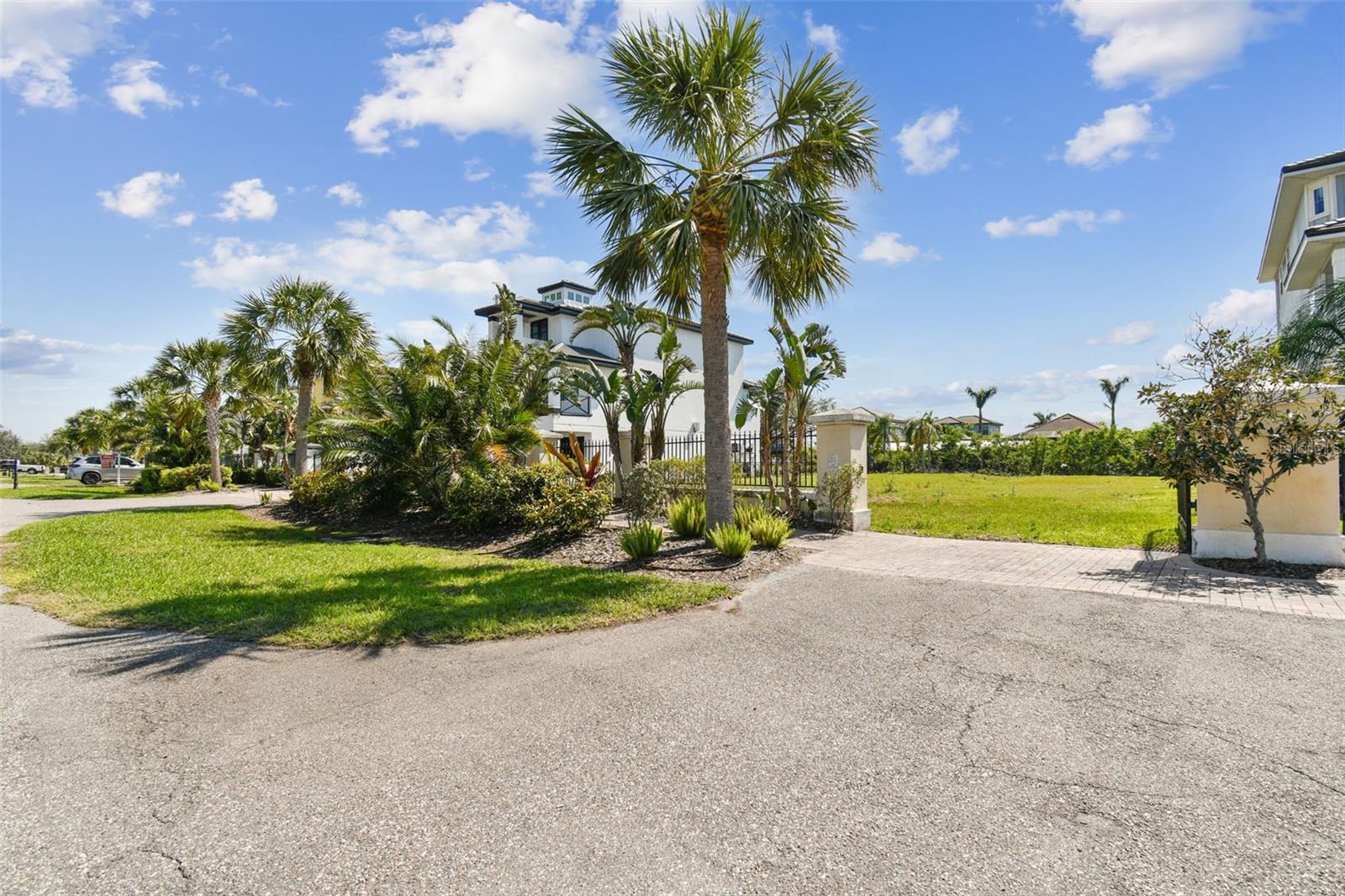 540 ESTUARY SHORE LN, APOLLO BEACH, FL, 33572