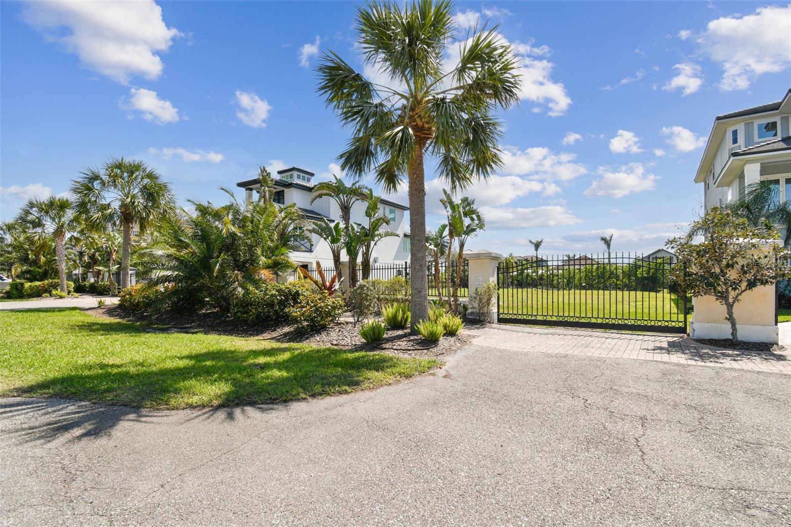 540 ESTUARY SHORE LN, APOLLO BEACH, FL, 33572