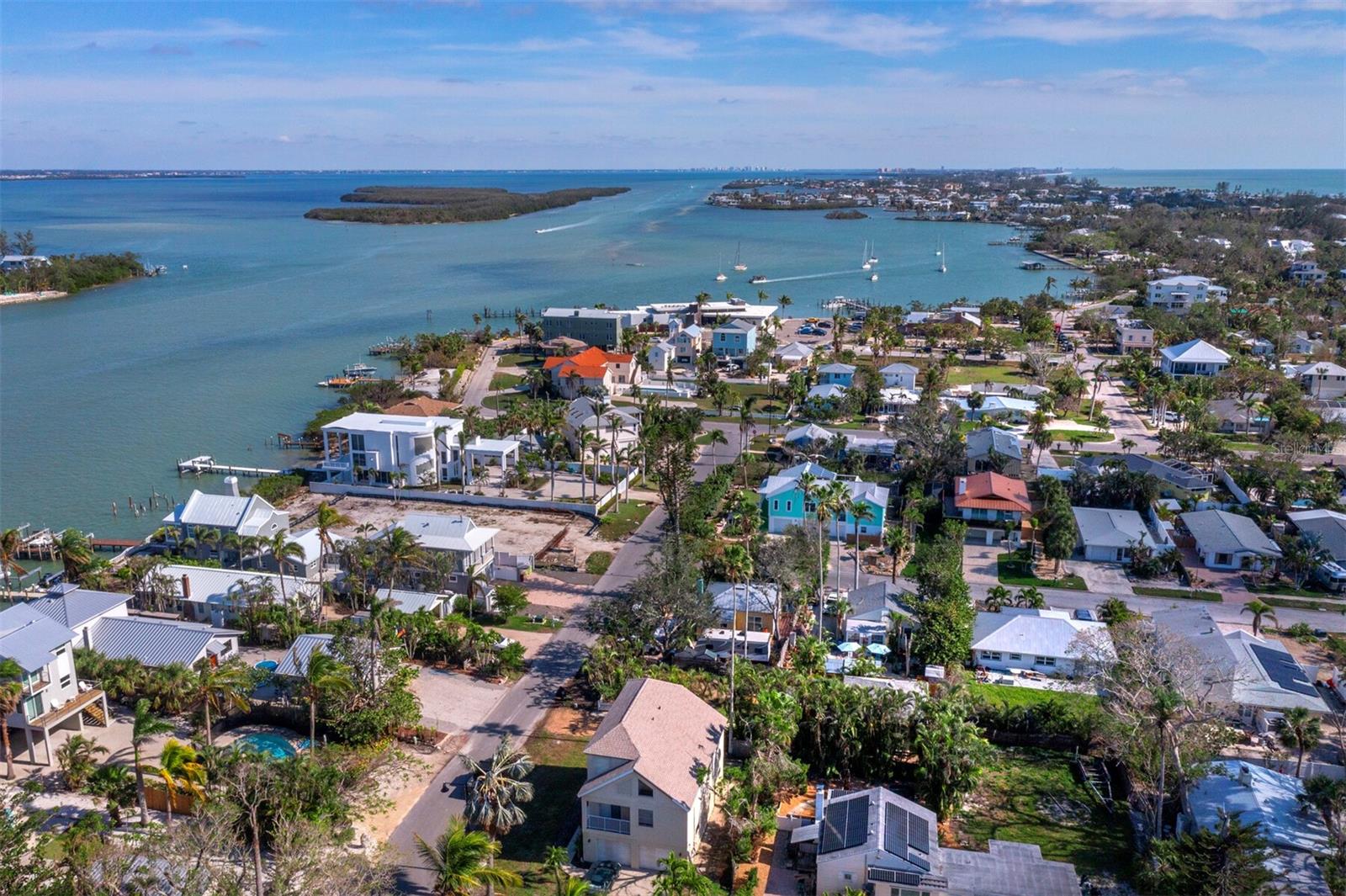 7119 LONGBOAT DR E, LONGBOAT KEY, FL, 34228