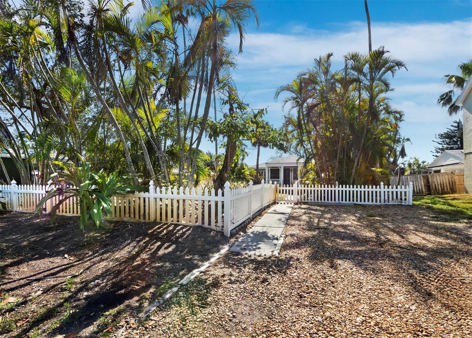 7119 LONGBOAT DR E, LONGBOAT KEY, FL, 34228