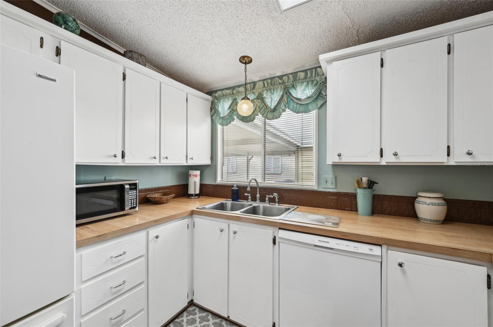 8539 IMPERIAL CIR, PALMETTO, FL, 34221