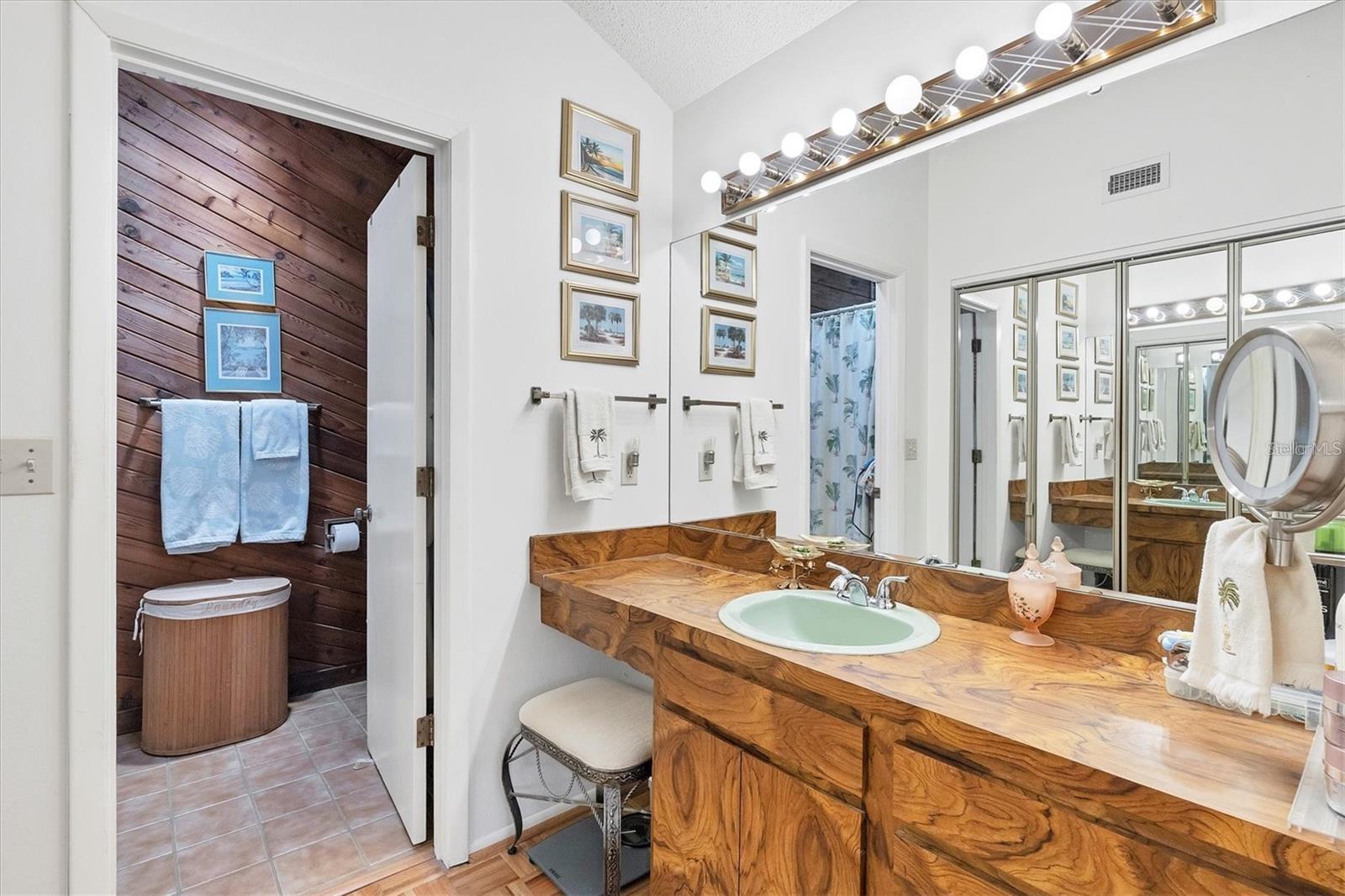 4114 ROBERTS POINT CIR, SARASOTA, FL, 34242