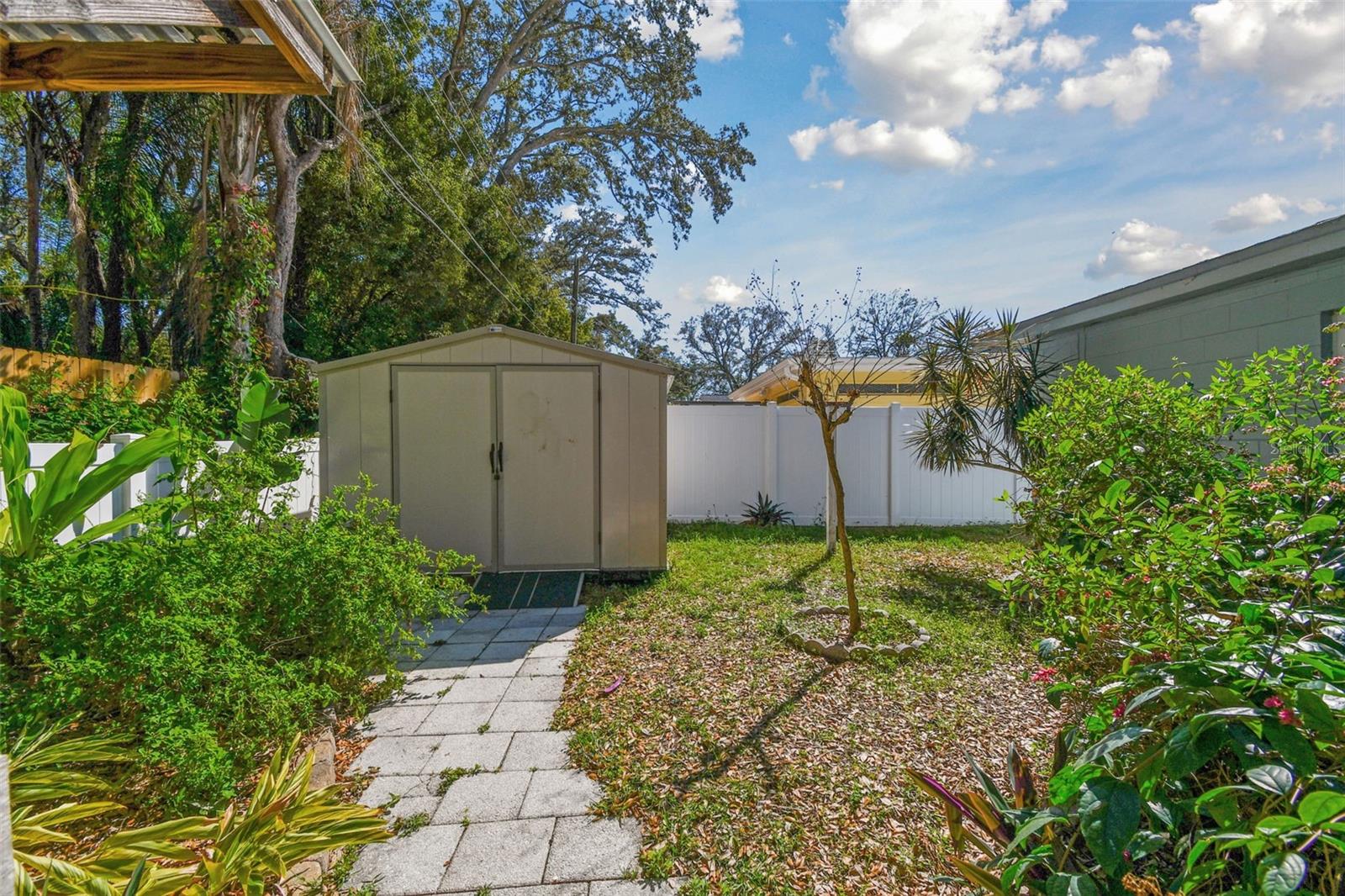 14809 TULIP DR, TAMPA, FL, 33613