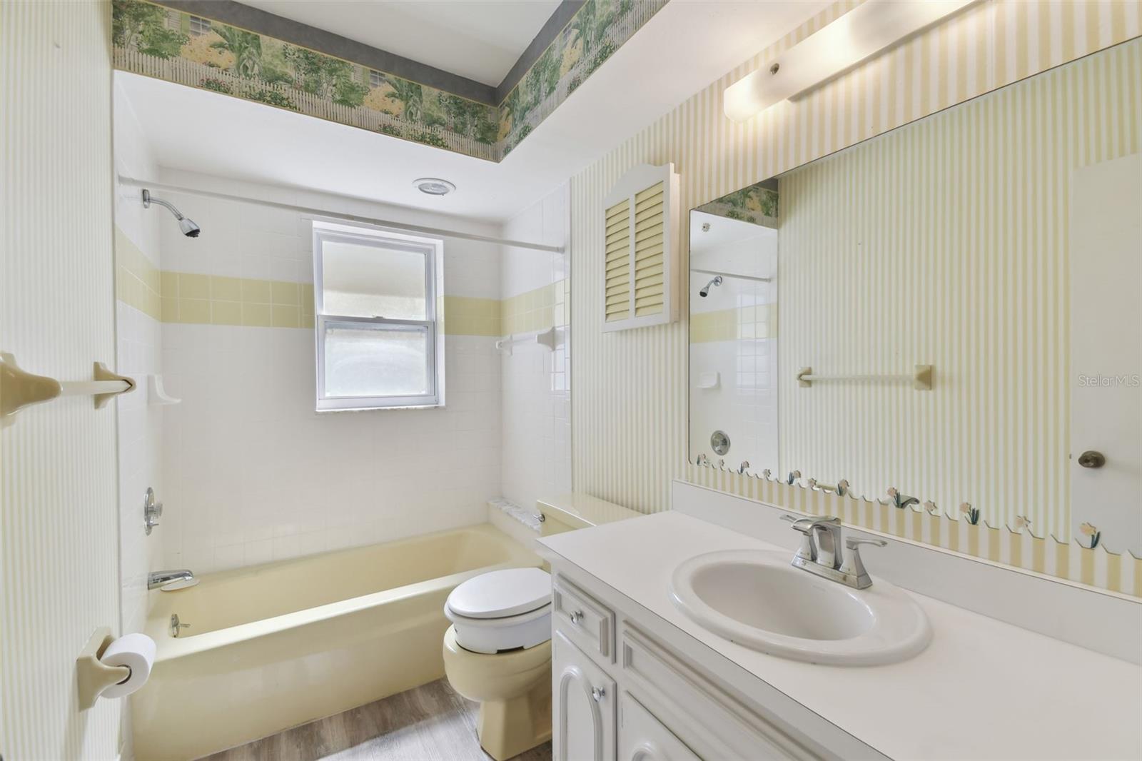 14809 TULIP DR, TAMPA, FL, 33613