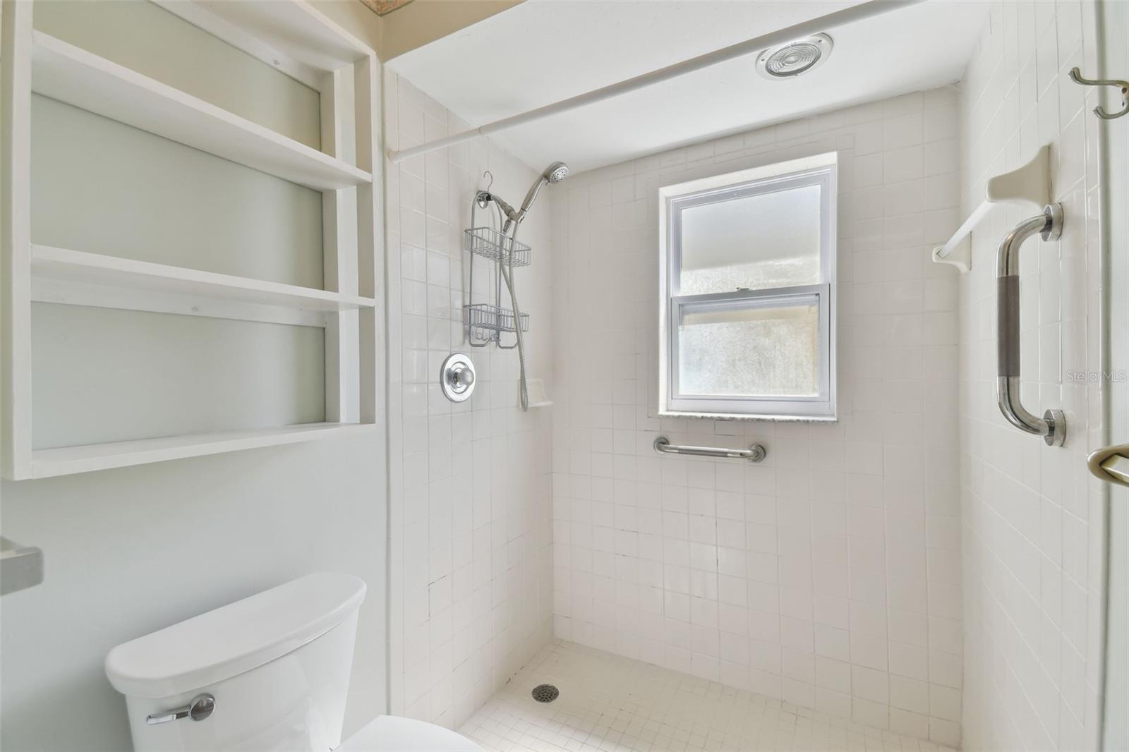 14809 TULIP DR, TAMPA, FL, 33613