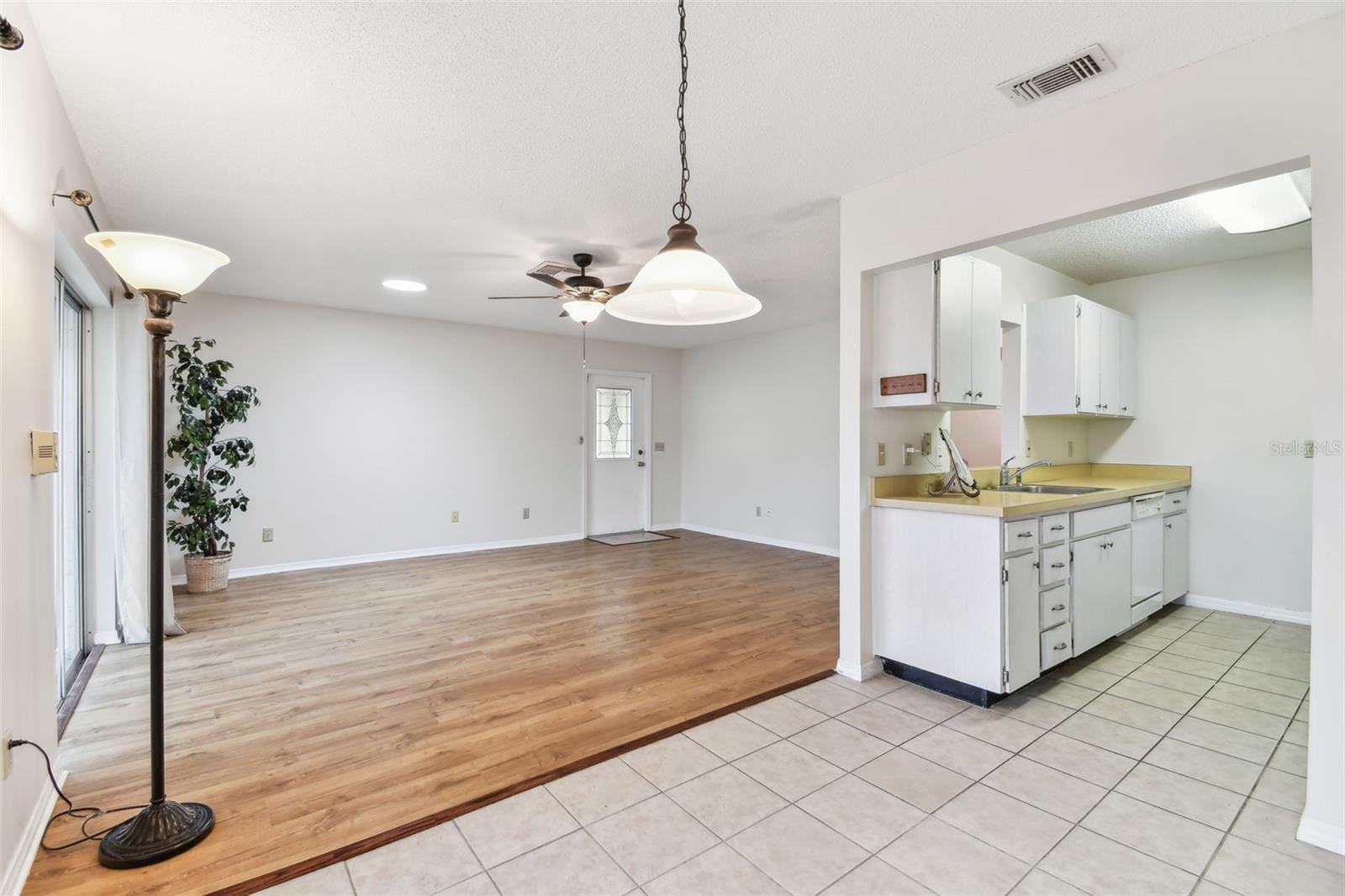 2301 GRENOBLE PL #1, SUN CITY CENTER, FL, 33573