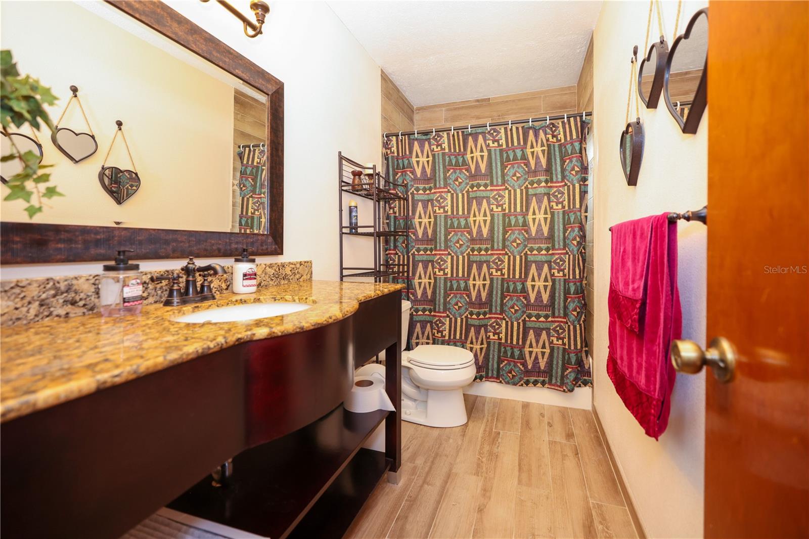 204 AMANA AVE, BRANDON, FL, 33510