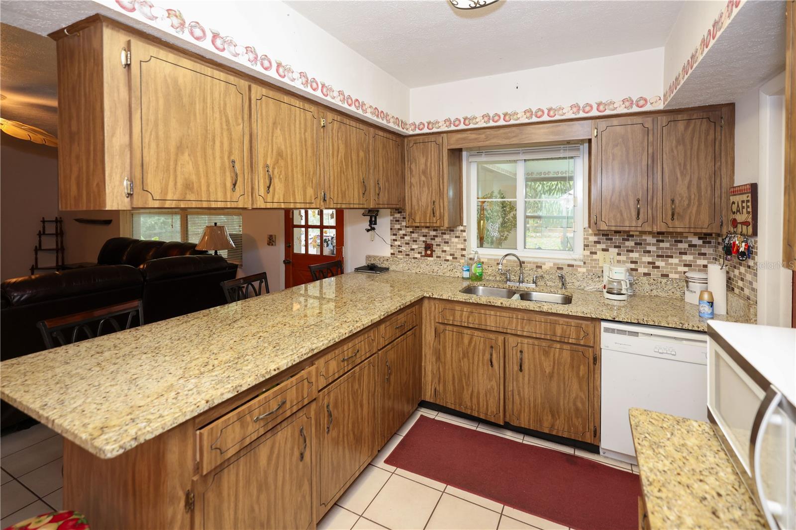 204 AMANA AVE, BRANDON, FL, 33510