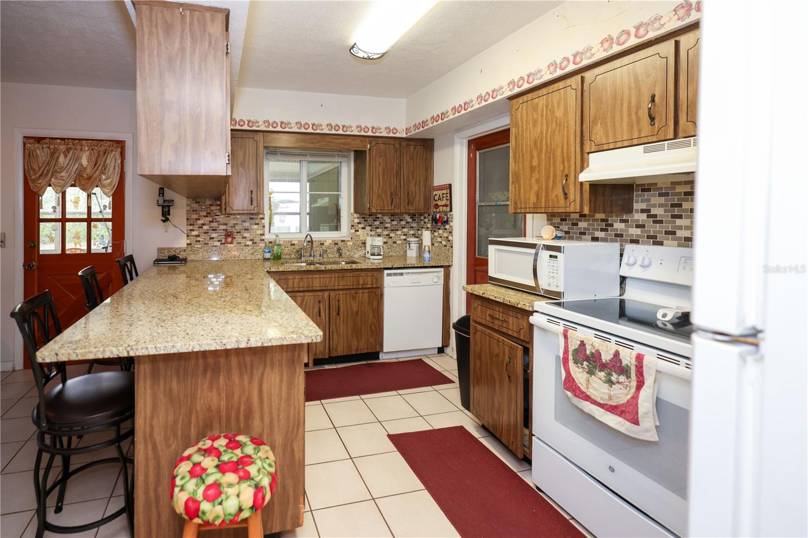 204 AMANA AVE, BRANDON, FL, 33510