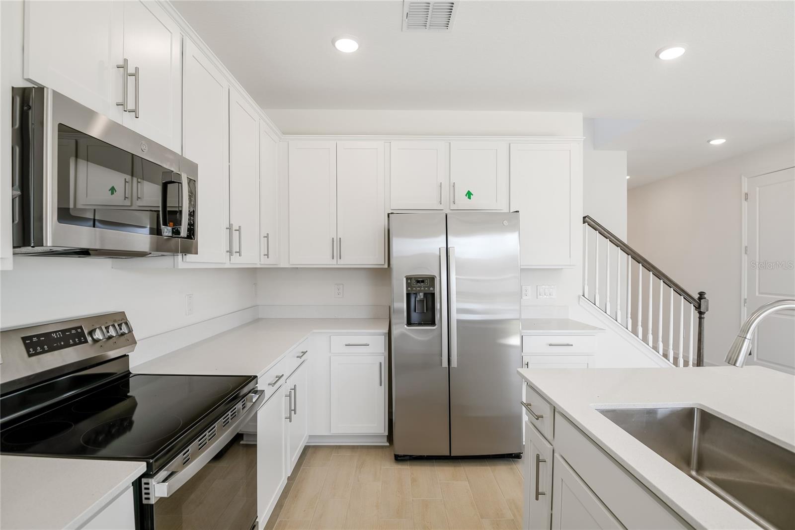 570 SUMMIT RIVER DR, APOPKA, FL, 32712
