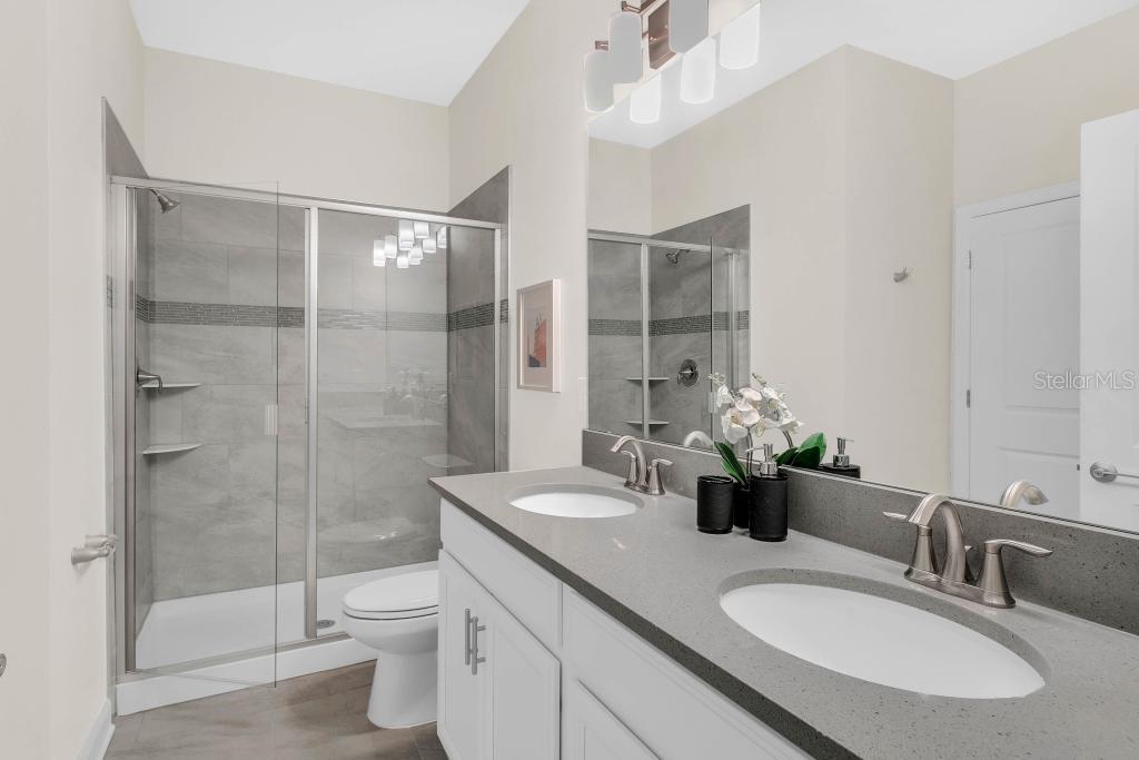 8824 CRUDEN BAY CT, DAVENPORT, FL, 33896