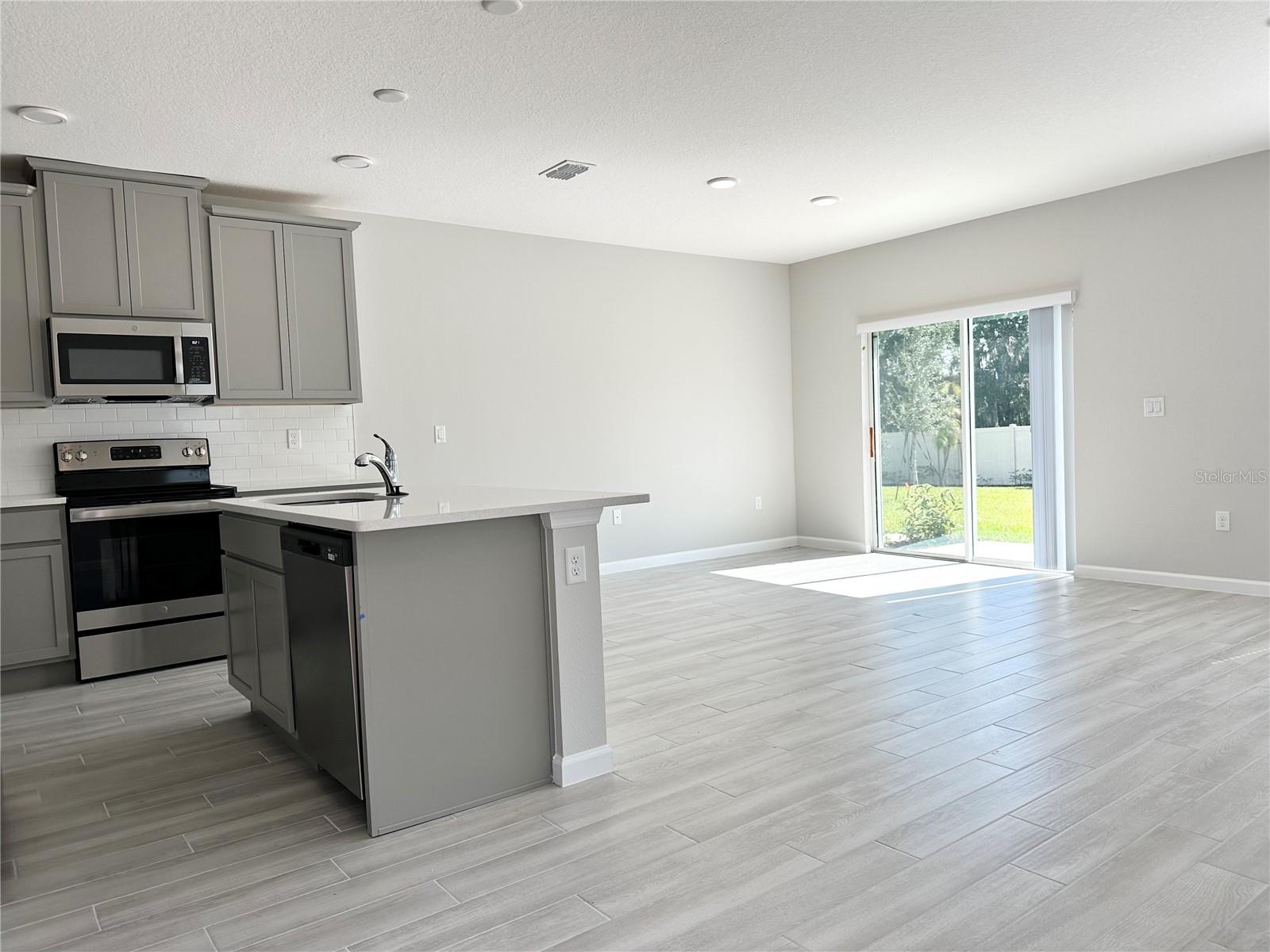 2803 NARCOOSSEE COMMONS WAY, ST CLOUD, FL, 34771