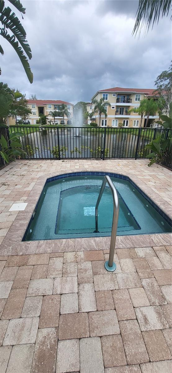 5064 ROYAL PALMS WAY #202, NEW PORT RICHEY, FL, 34652