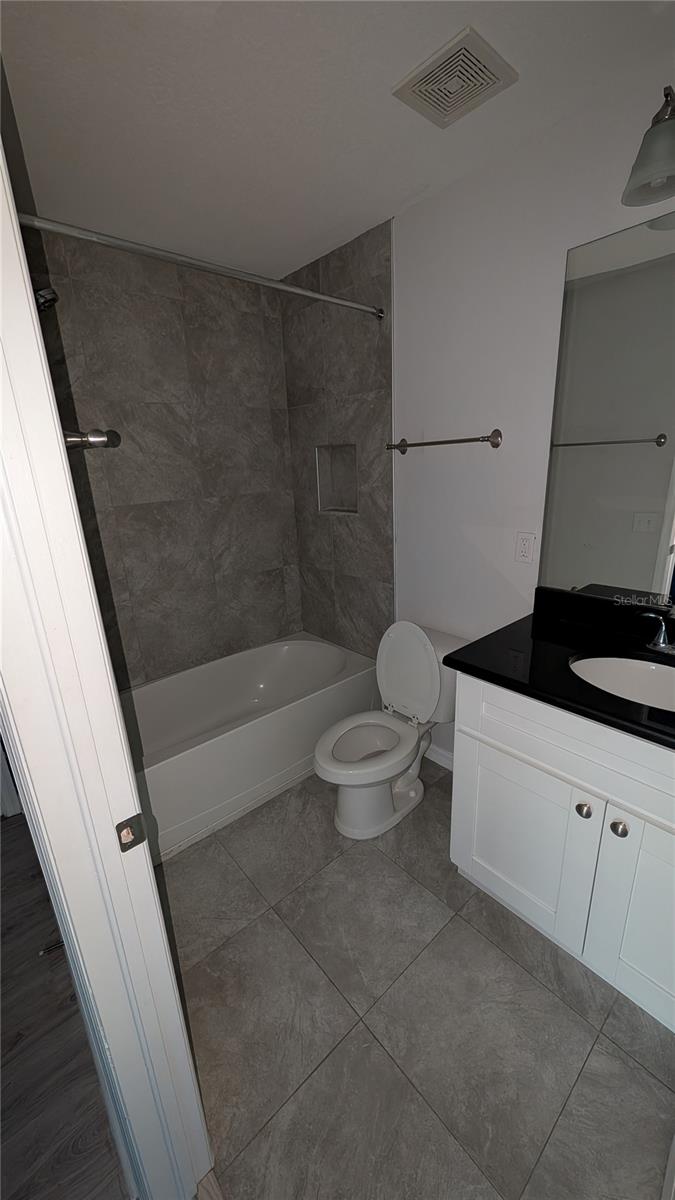 5064 ROYAL PALMS WAY #202, NEW PORT RICHEY, FL, 34652