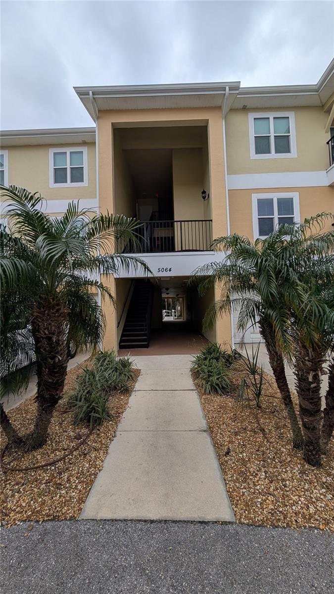5064 ROYAL PALMS WAY #202, NEW PORT RICHEY, FL, 34652