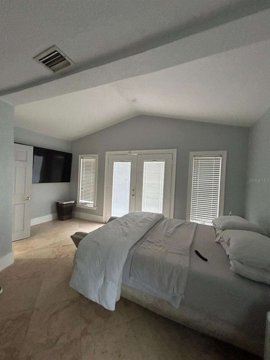 3003 W MARQUETTE AVE, TAMPA, FL, 33614