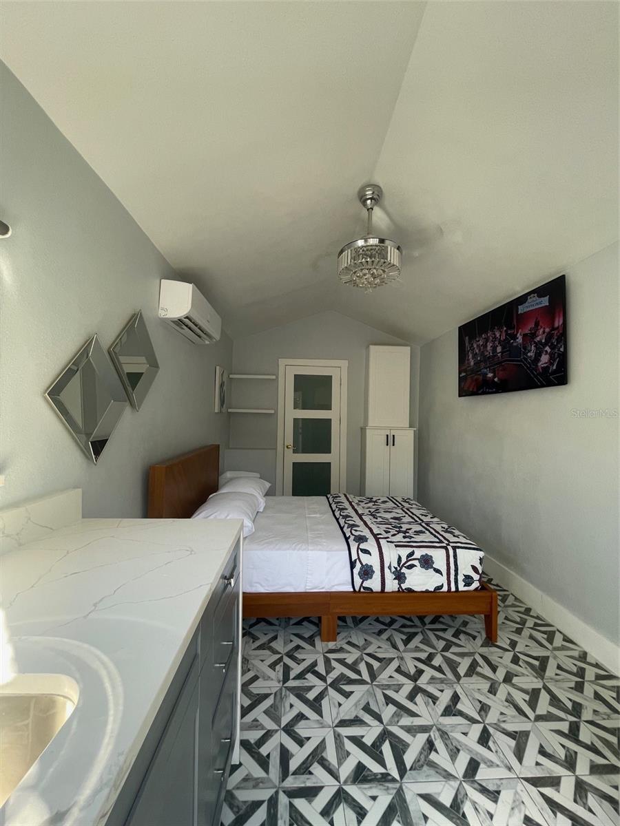 3003 W MARQUETTE AVE, TAMPA, FL, 33614