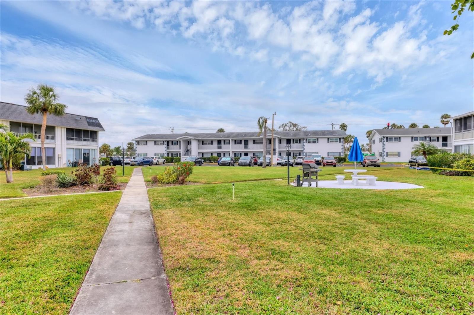 102 46TH AVENUE TER W #402, BRADENTON, FL, 34207