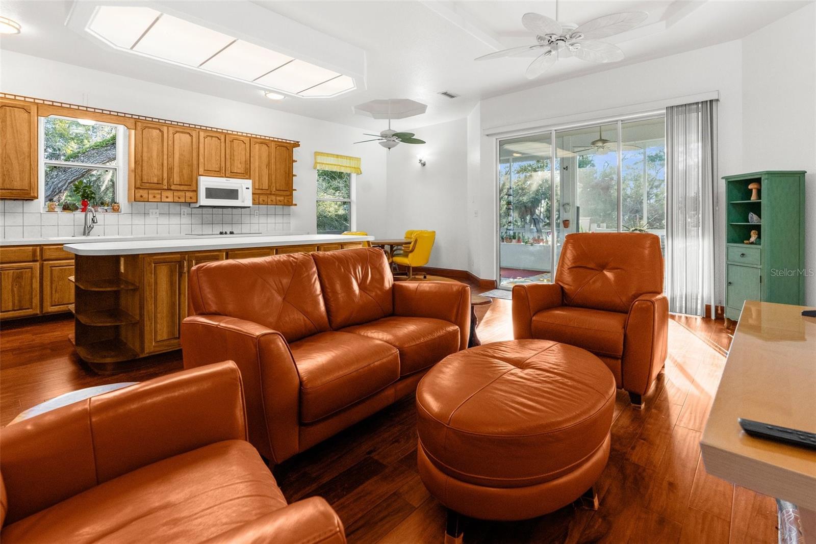 8117 RIVER POINT DR, WEEKI WACHEE, FL, 34607