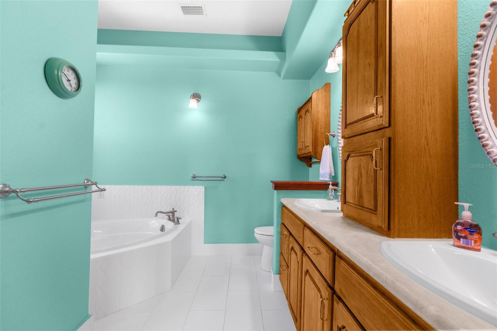 8117 RIVER POINT DR, WEEKI WACHEE, FL, 34607