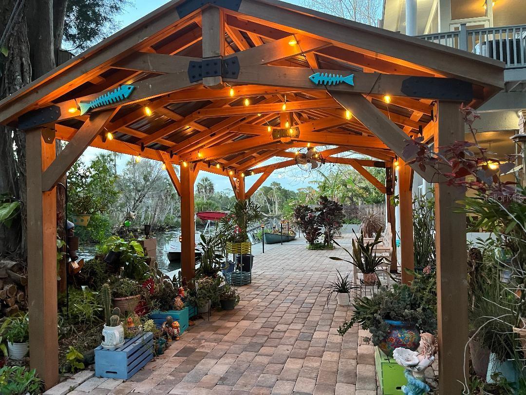 8117 RIVER POINT DR, WEEKI WACHEE, FL, 34607