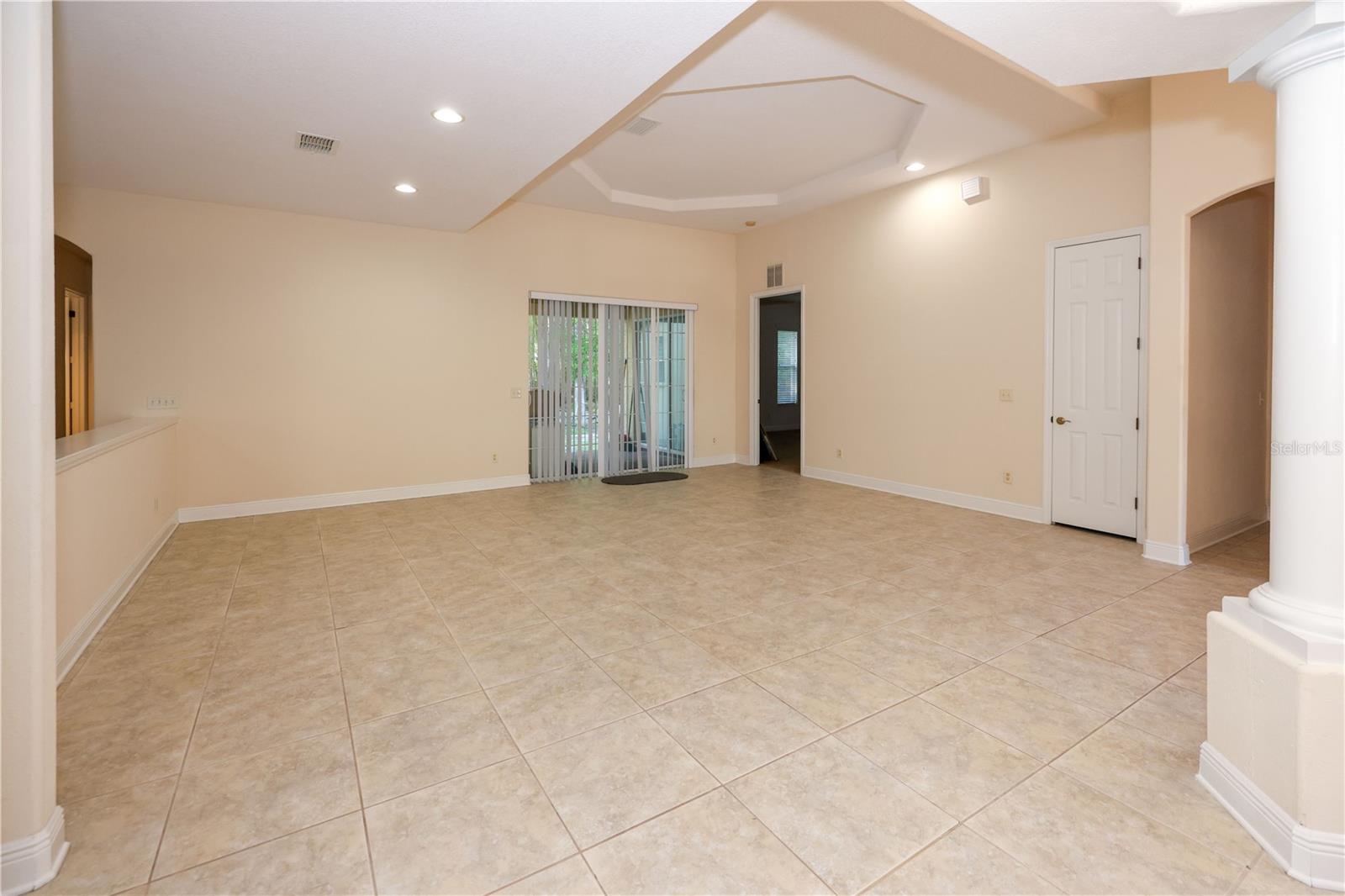 4116 WOODACRE LN, TAMPA, FL, 33624