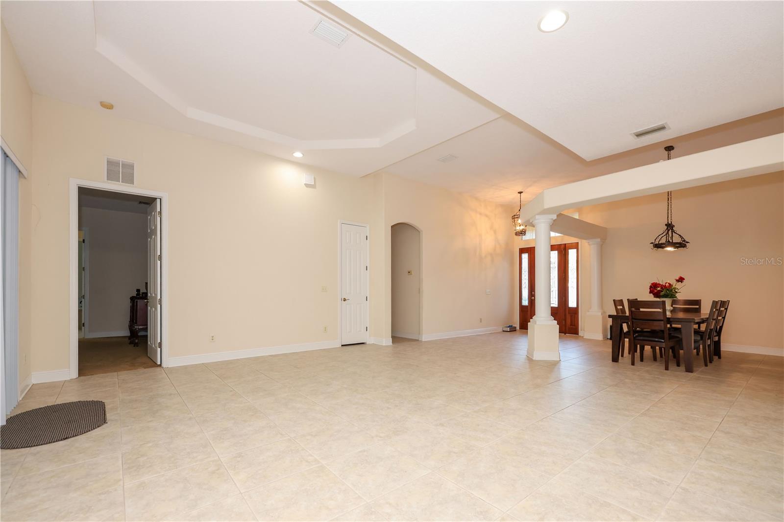 4116 WOODACRE LN, TAMPA, FL, 33624