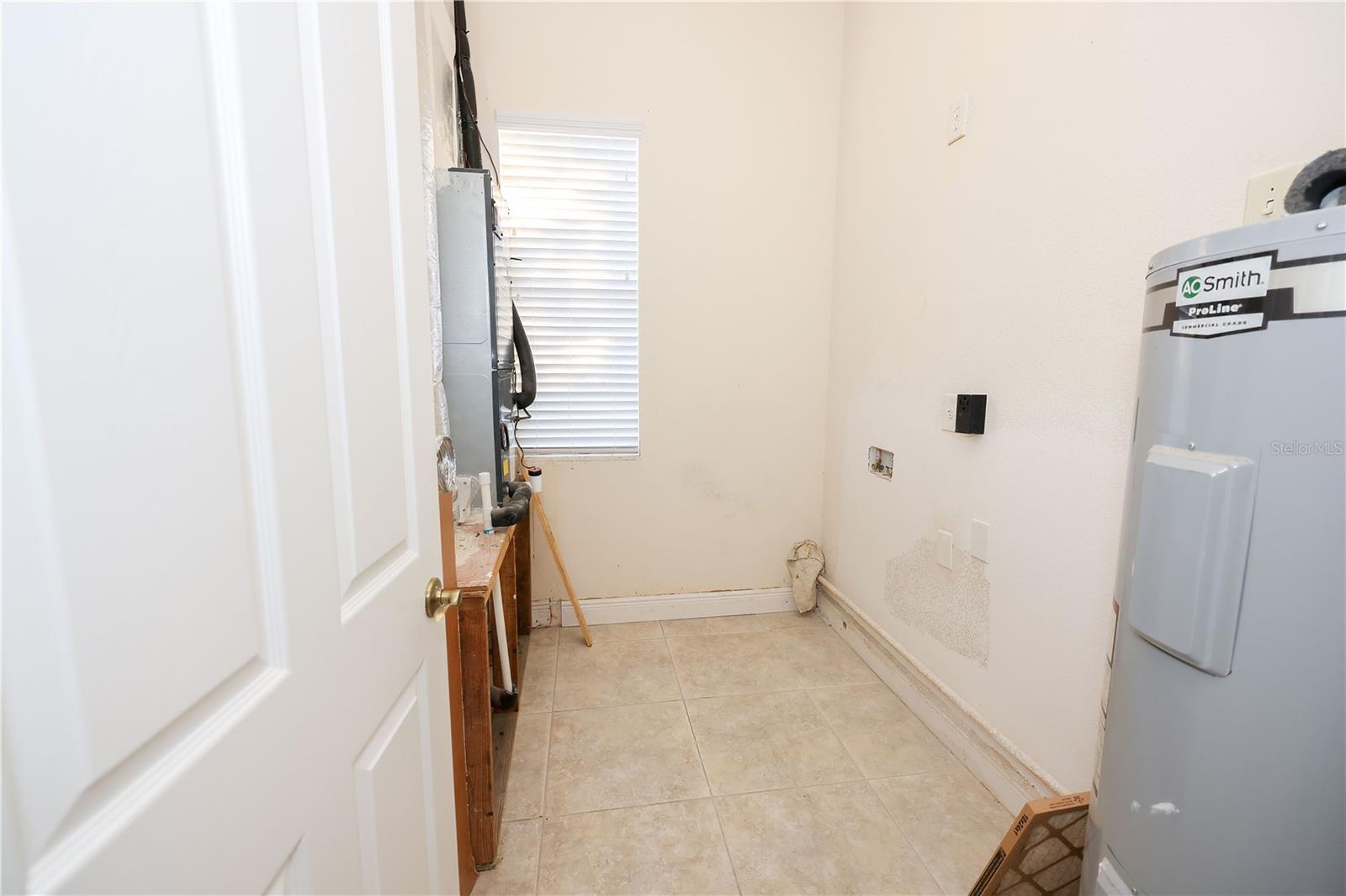 4116 WOODACRE LN, TAMPA, FL, 33624