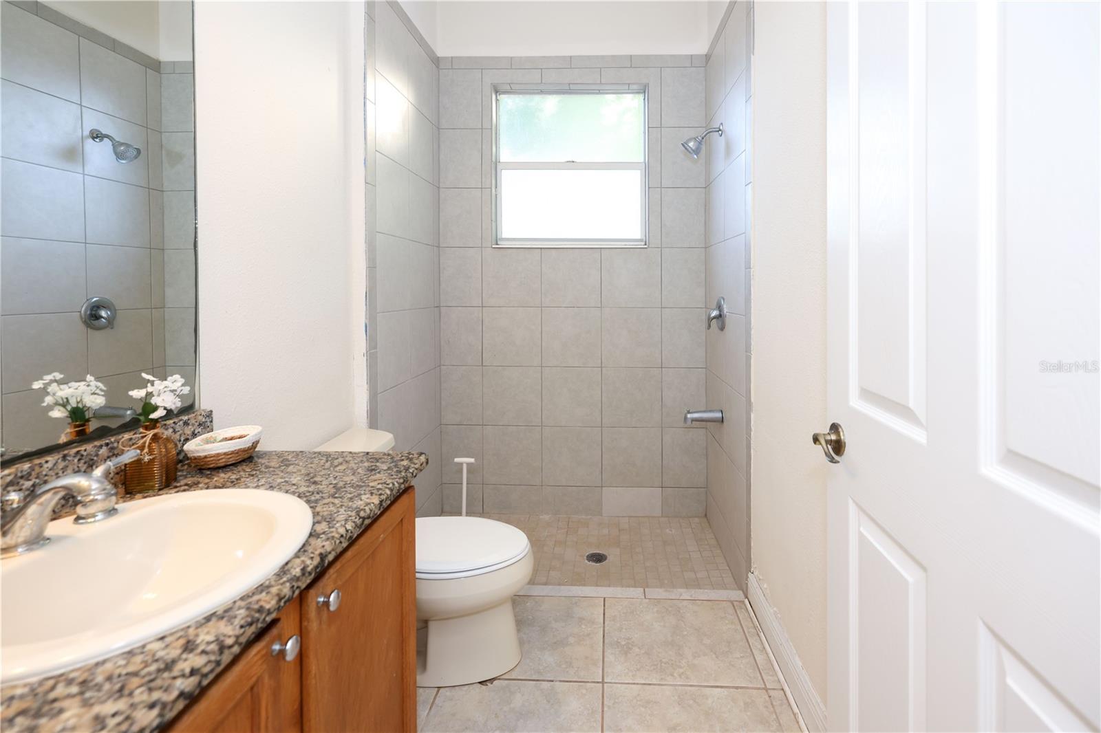 4116 WOODACRE LN, TAMPA, FL, 33624