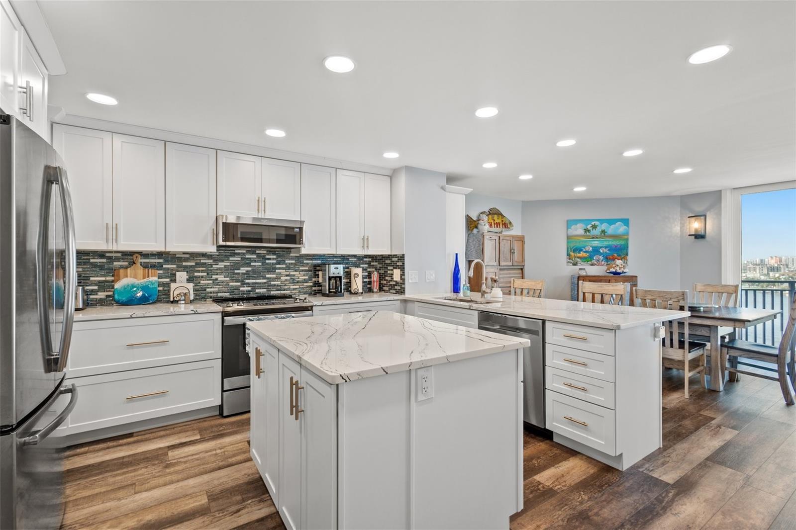 690 ISLAND WAY #1003, CLEARWATER BEACH, FL, 33767