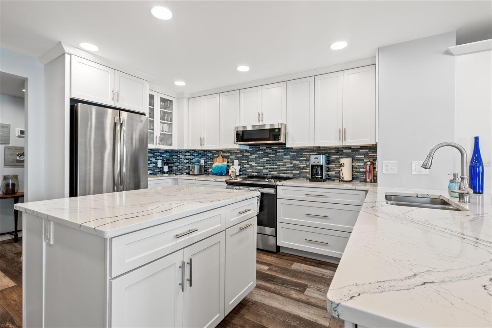 690 ISLAND WAY #1003, CLEARWATER BEACH, FL, 33767