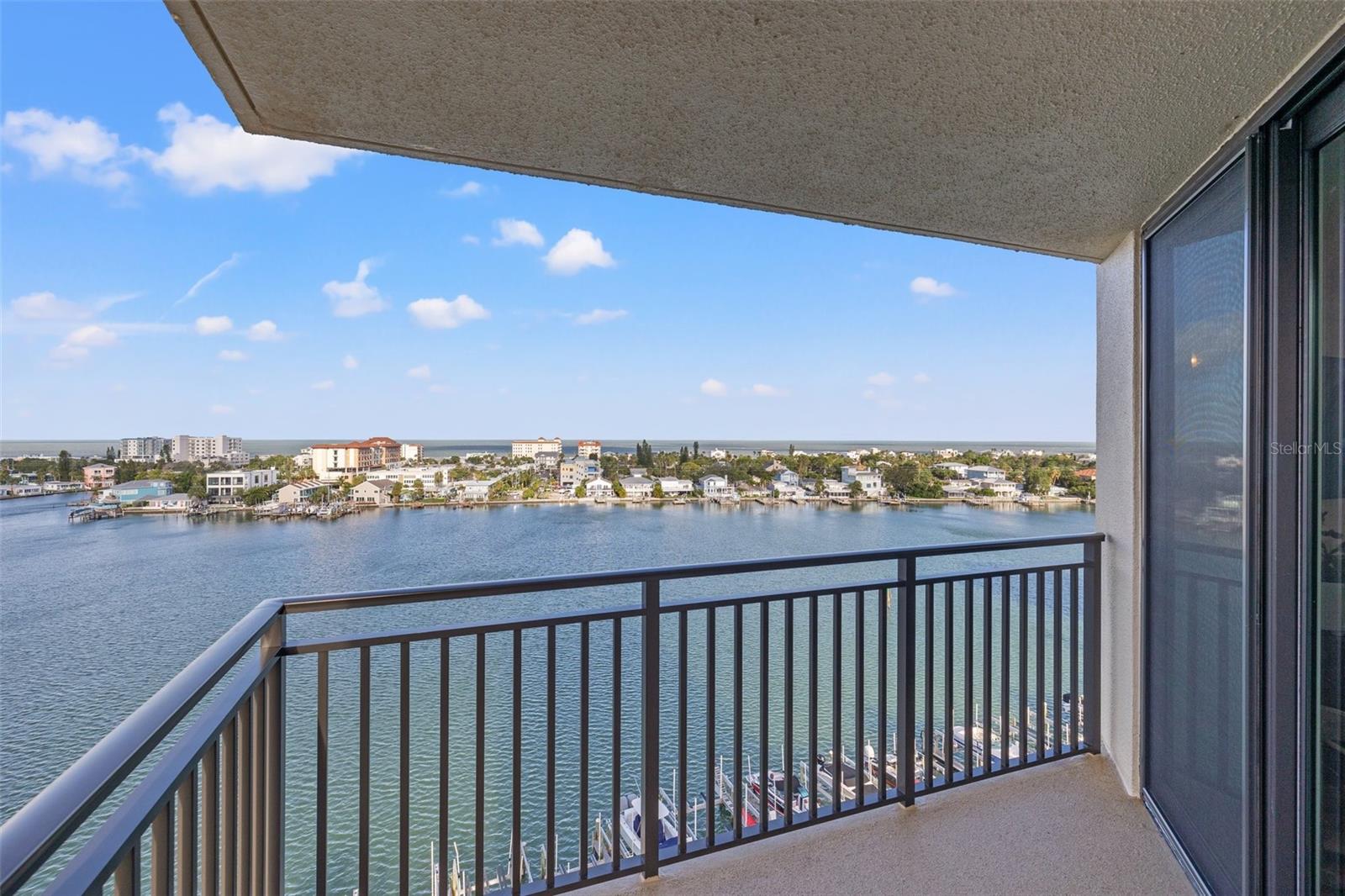 690 ISLAND WAY #1003, CLEARWATER BEACH, FL, 33767