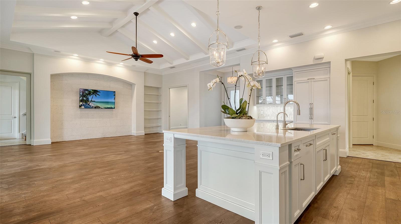 5169 SANDY SHORE AVE, SARASOTA, FL, 34242