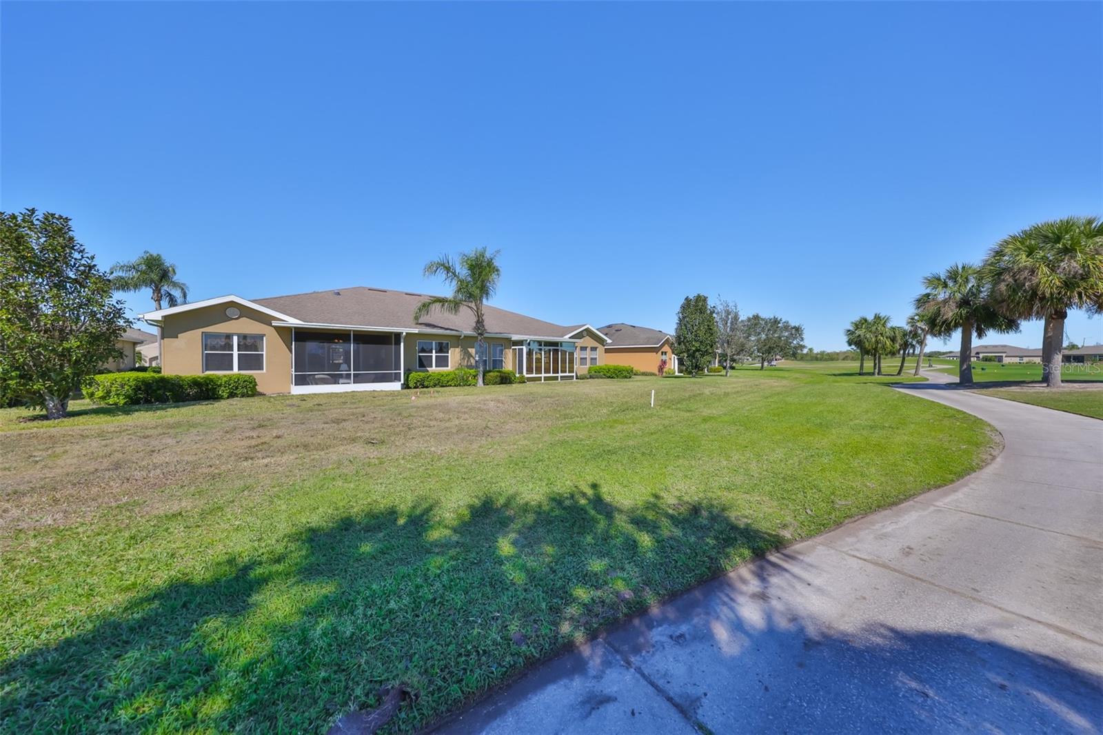 2282 SIFIELD GREENS WAY #54, SUN CITY CENTER, FL, 33573