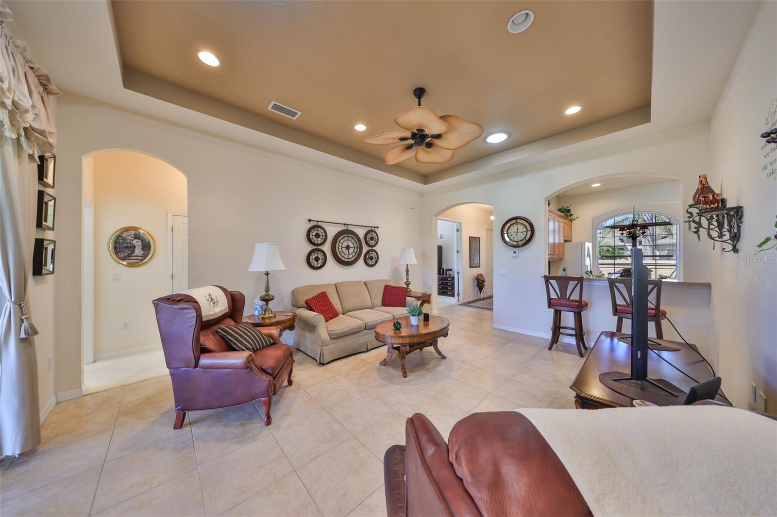 2282 SIFIELD GREENS WAY #54, SUN CITY CENTER, FL, 33573