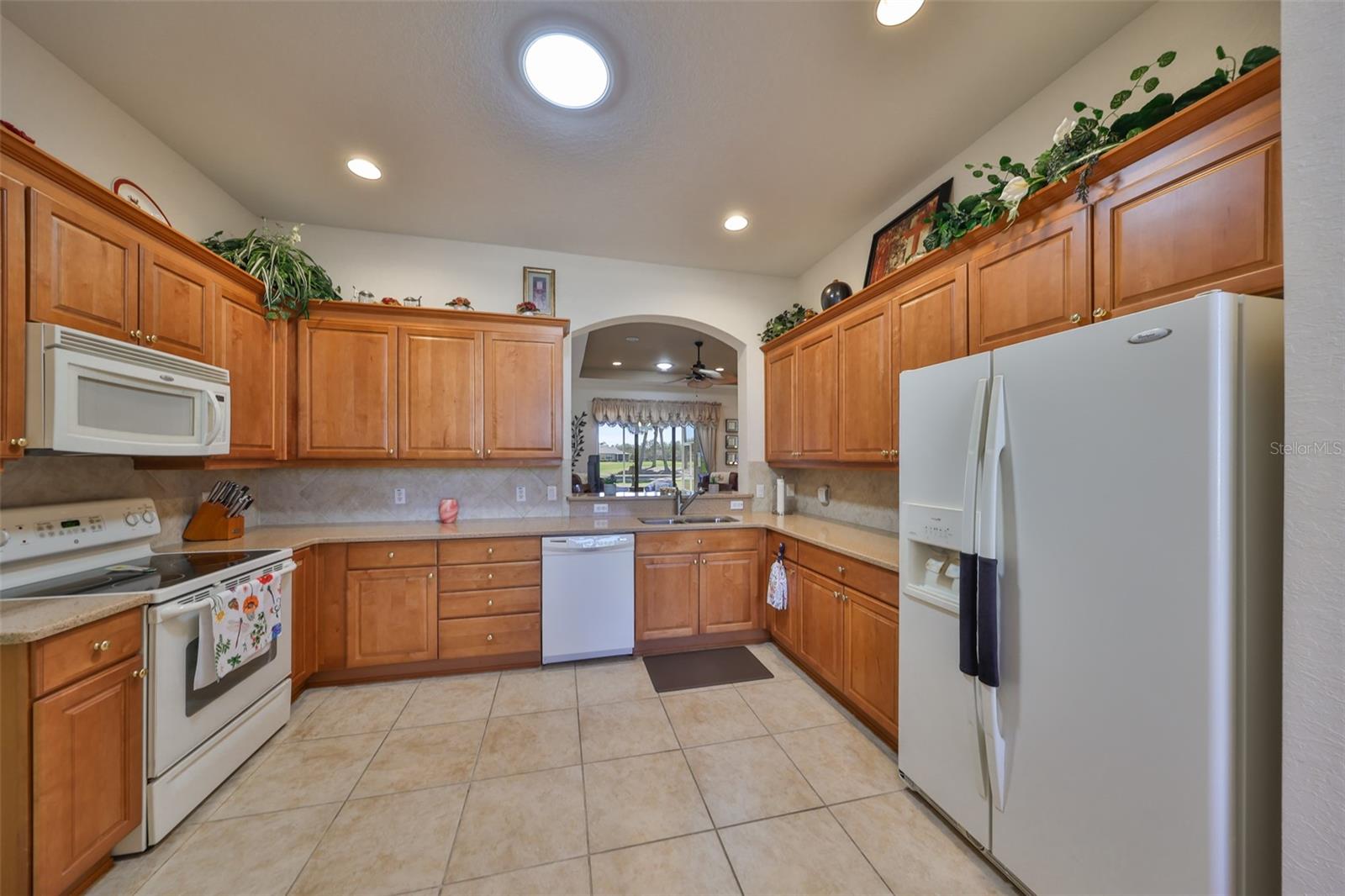 2282 SIFIELD GREENS WAY #54, SUN CITY CENTER, FL, 33573