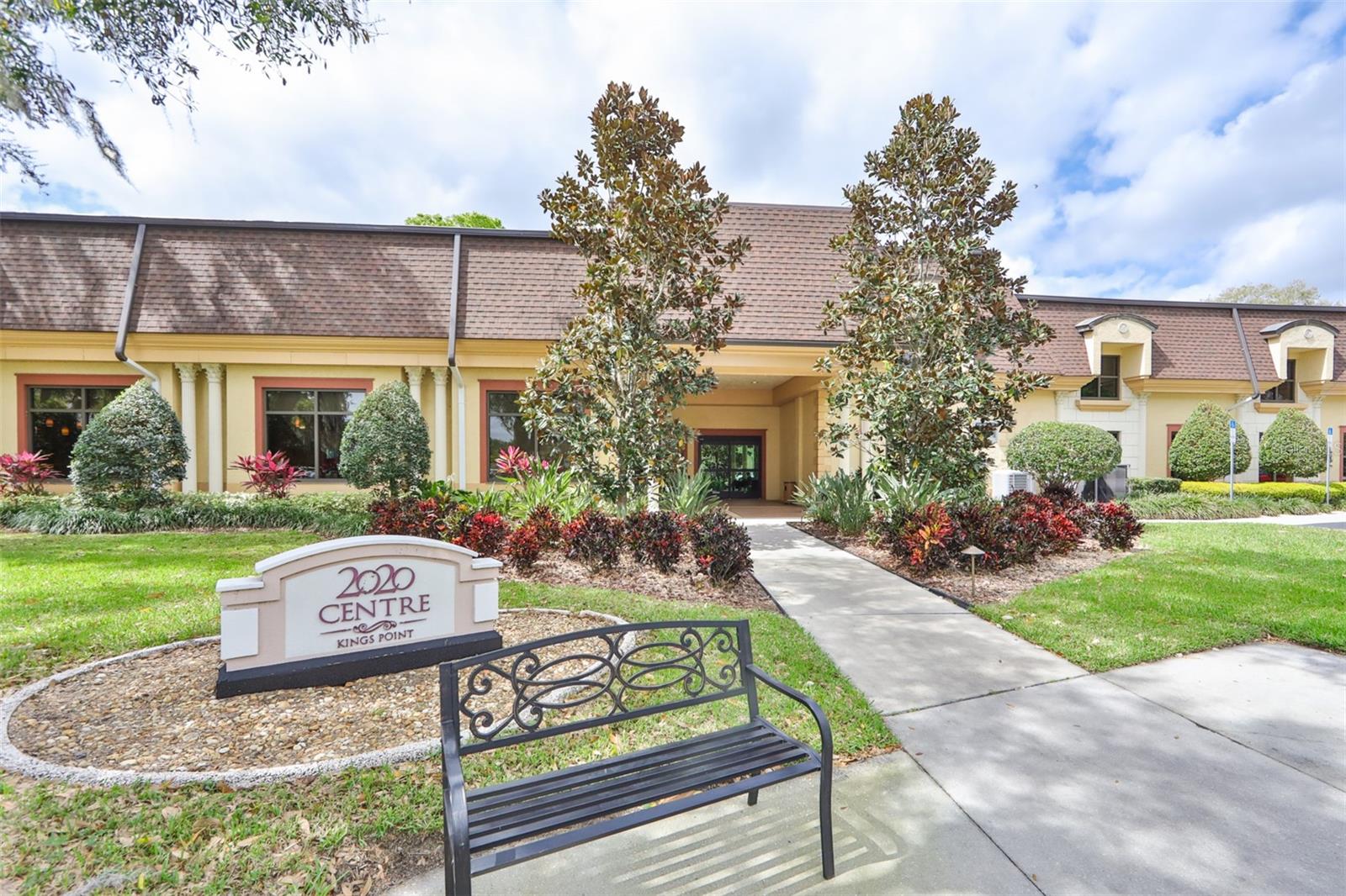 2282 SIFIELD GREENS WAY #54, SUN CITY CENTER, FL, 33573