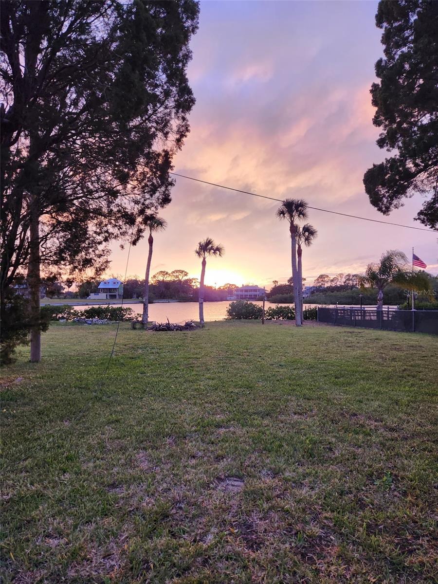 6713 MANOR BEACH RD, NEW PORT RICHEY, FL, 34652