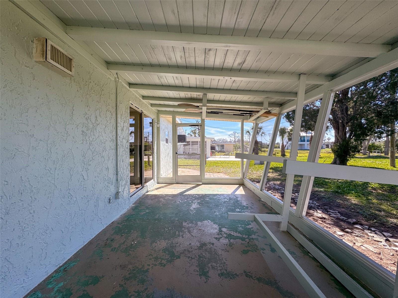 6713 MANOR BEACH RD, NEW PORT RICHEY, FL, 34652