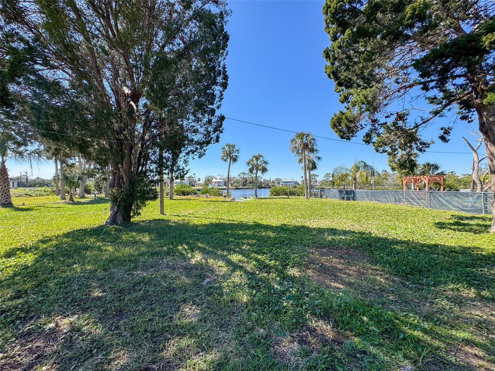 6713 MANOR BEACH RD, NEW PORT RICHEY, FL, 34652