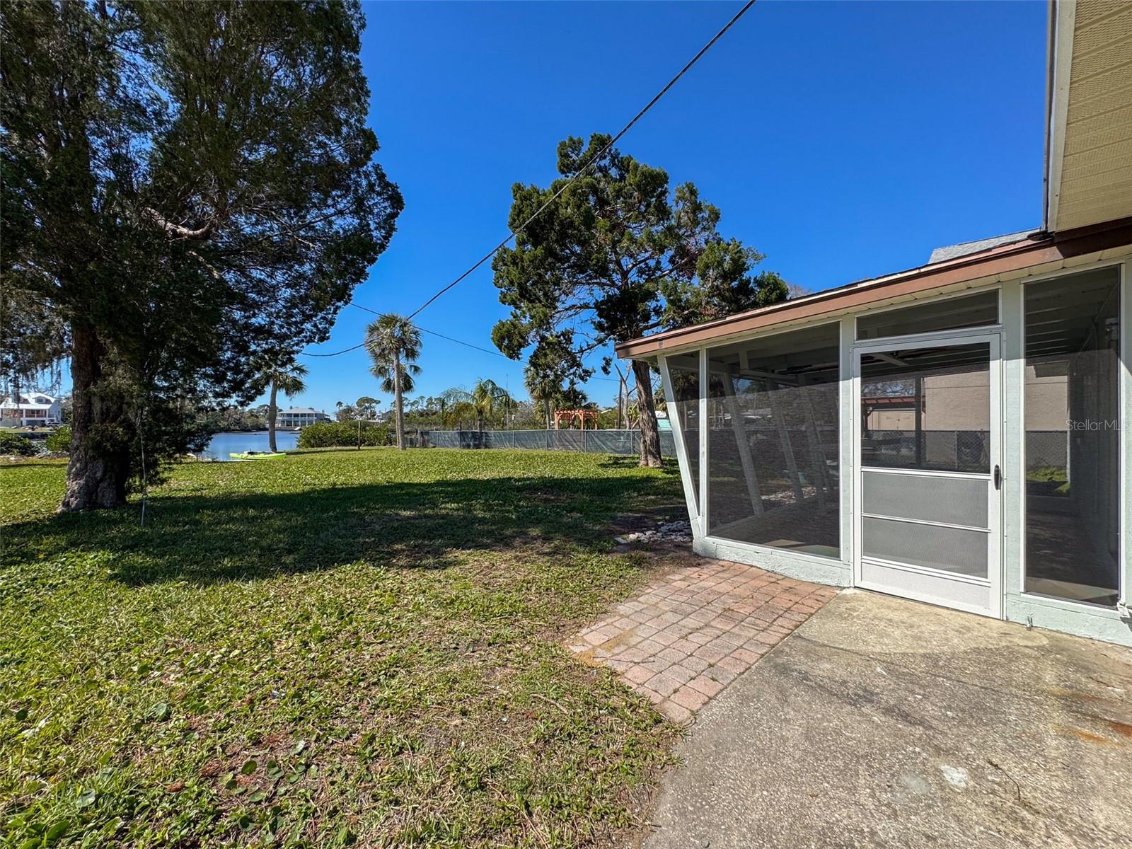 6713 MANOR BEACH RD, NEW PORT RICHEY, FL, 34652