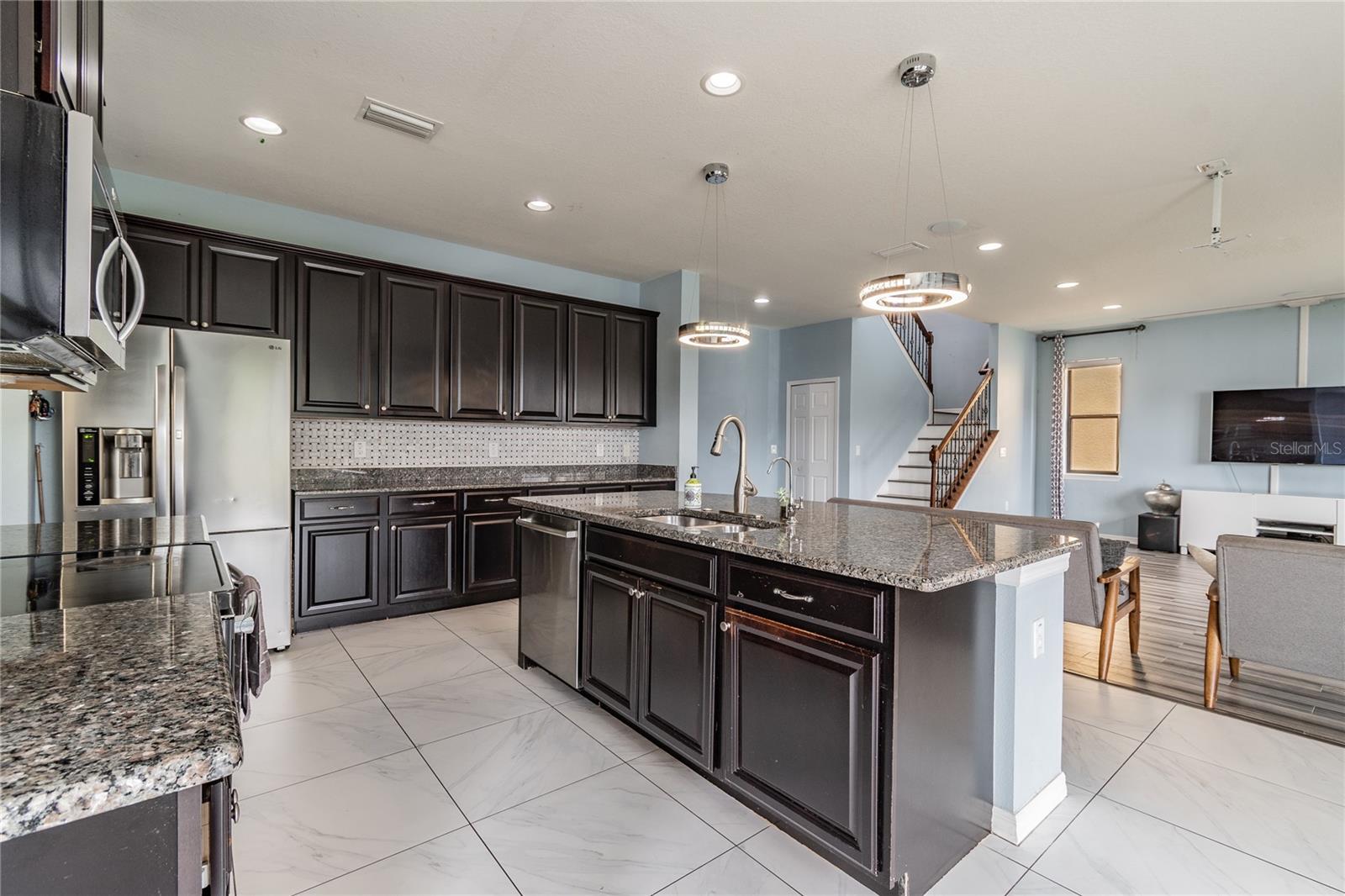 11027 TAHITI ISLE LN, TAMPA, FL, 33647