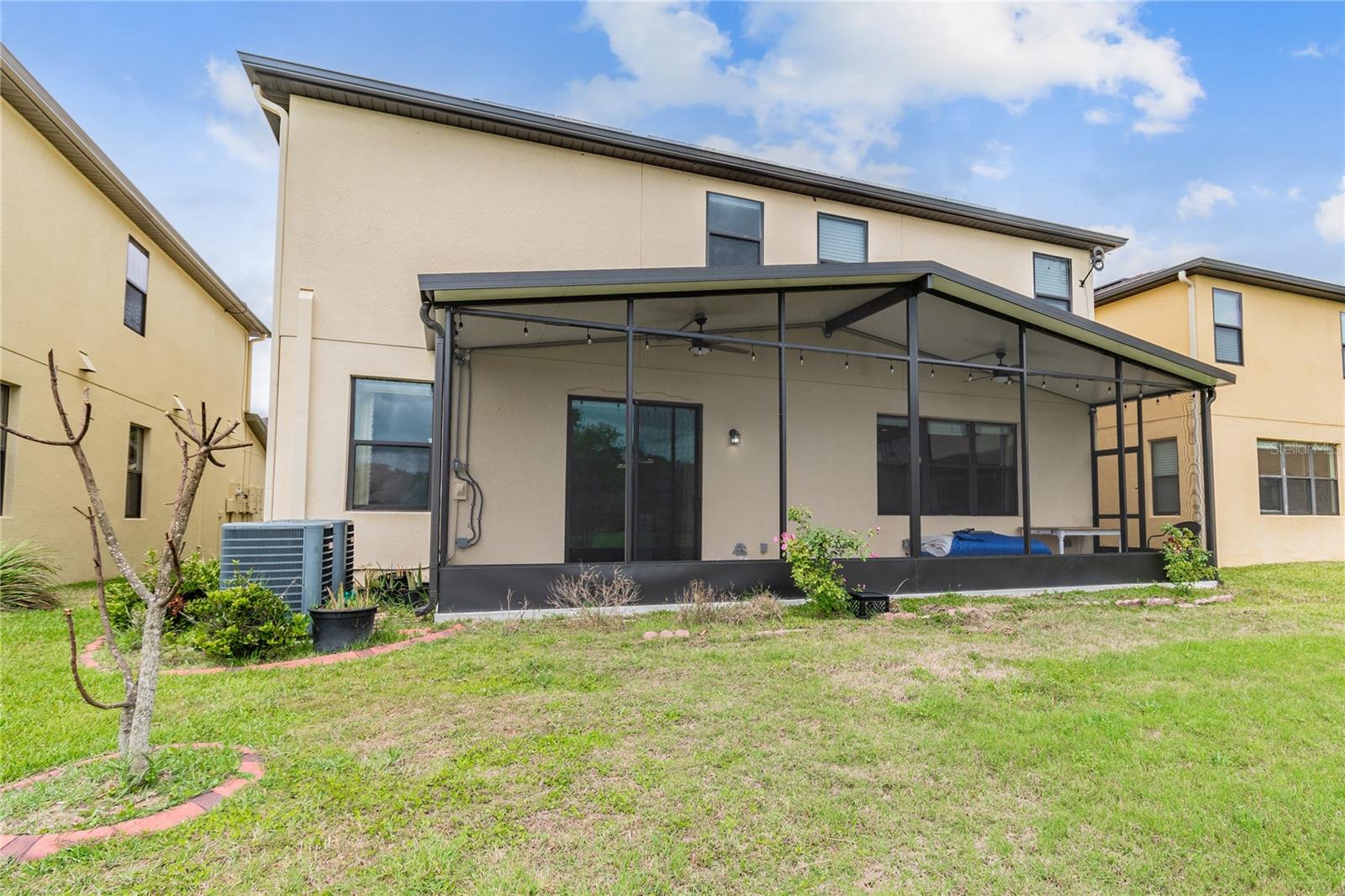 11027 TAHITI ISLE LN, TAMPA, FL, 33647