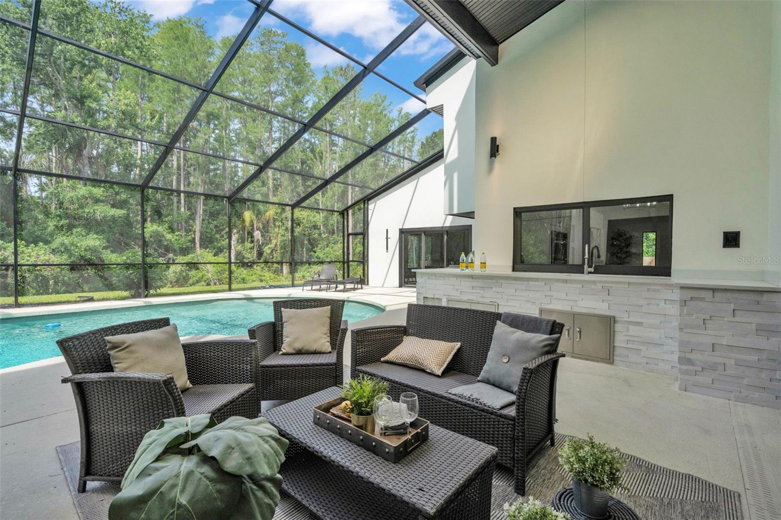 4520 PINE HOLLOW DR, TAMPA, FL, 33624