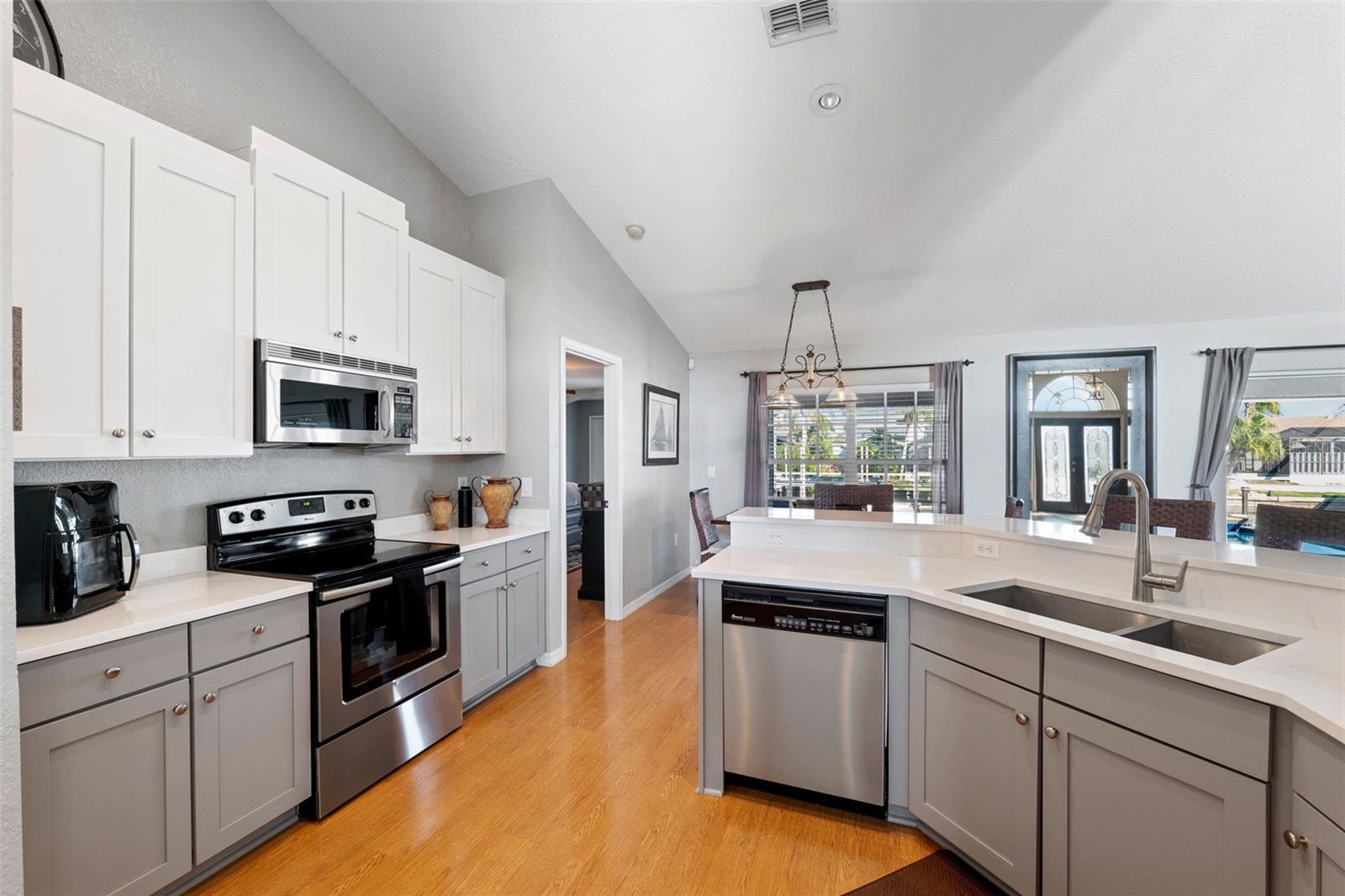 5815 DORY WAY, TAMPA, FL, 33615