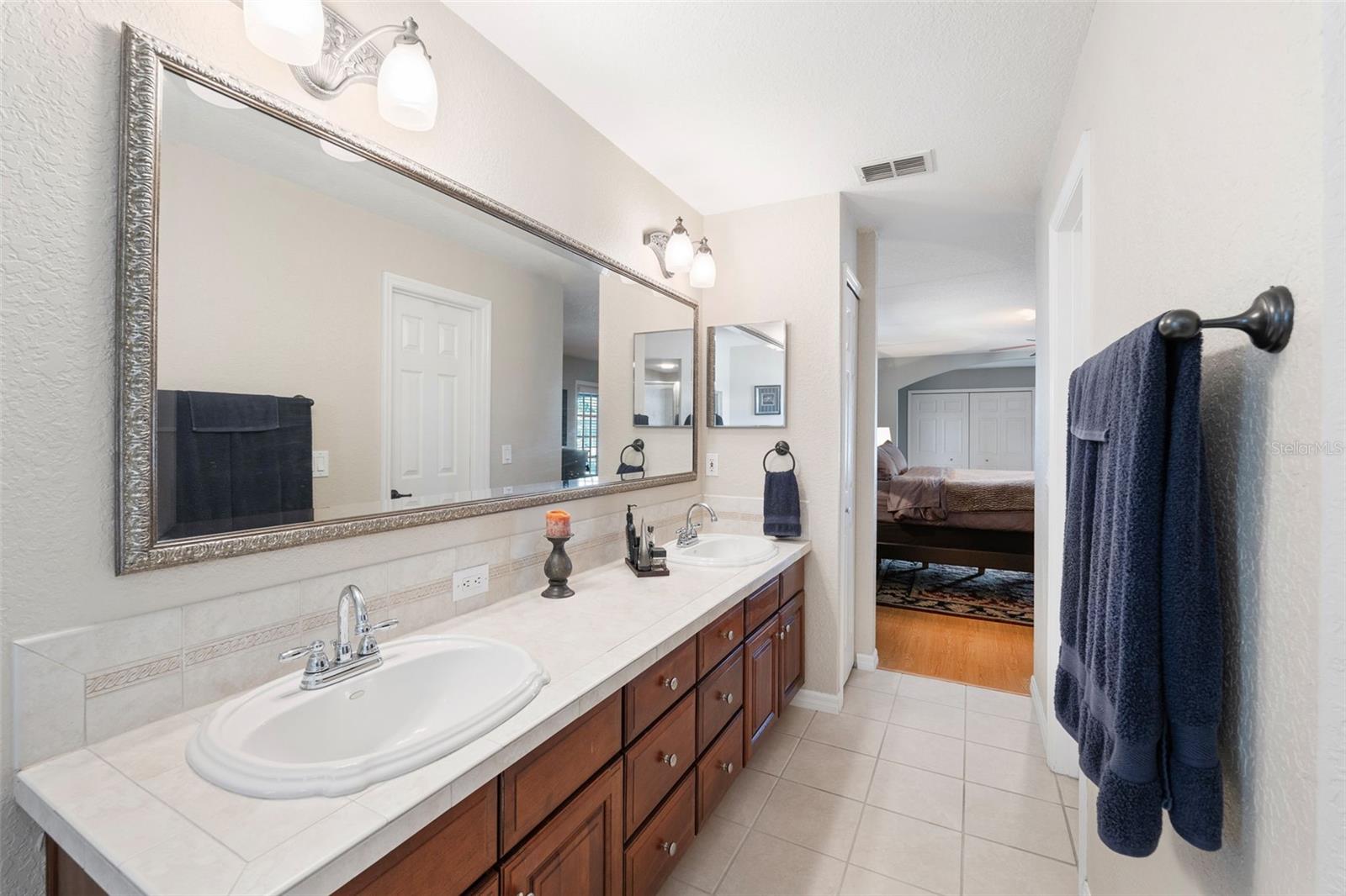5815 DORY WAY, TAMPA, FL, 33615